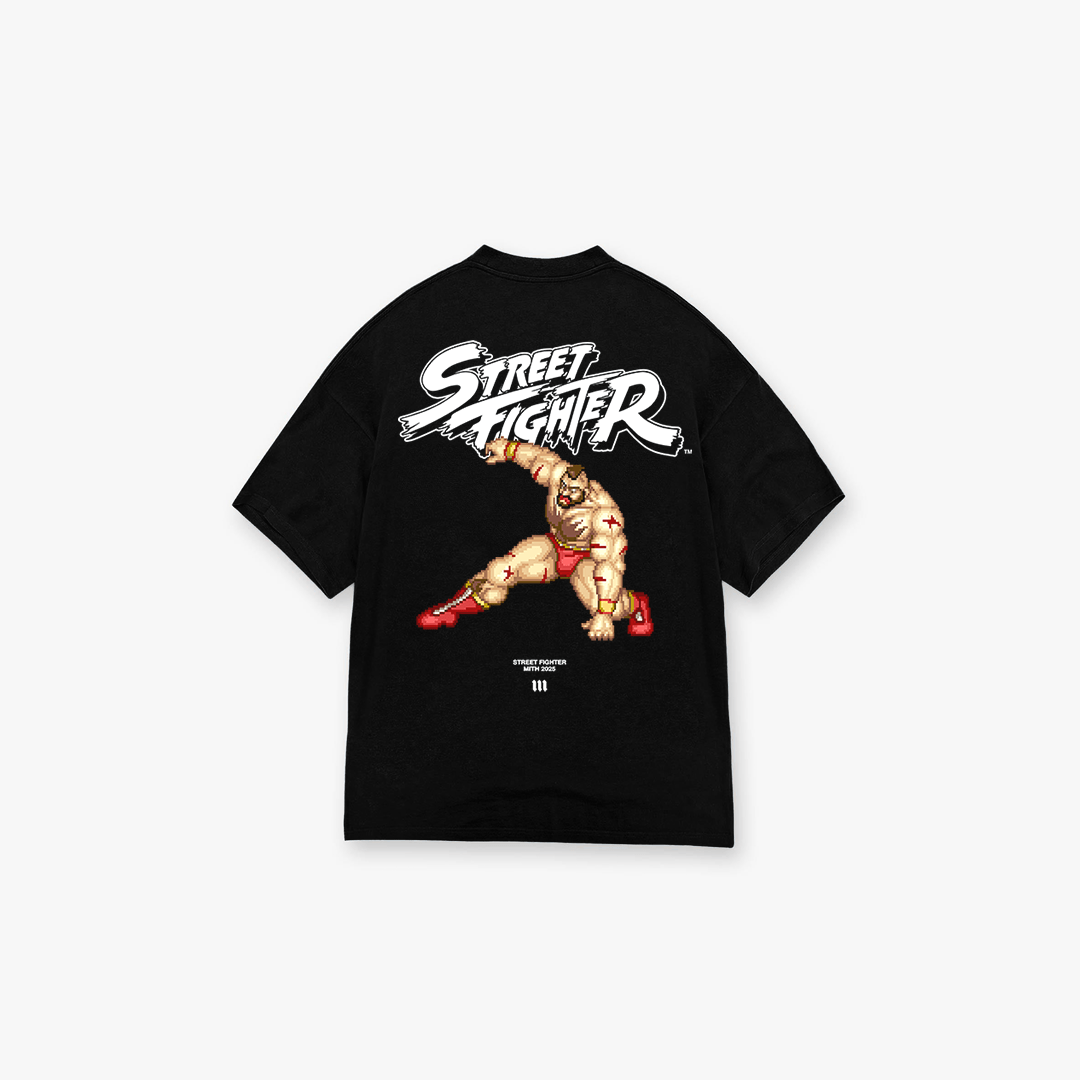 Camiseta Oversized Street Fighter Zangief Preto