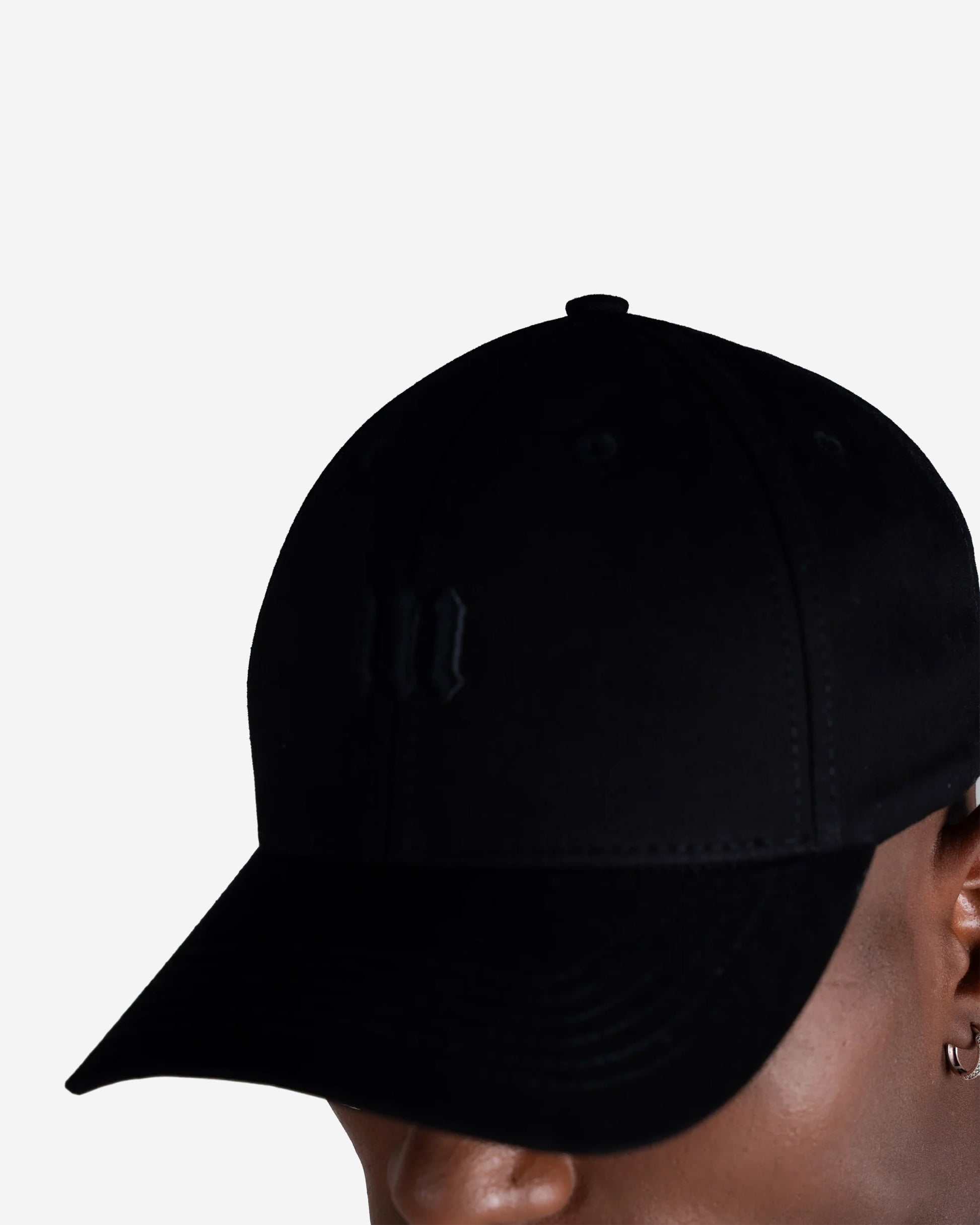 Boné Aba Curva Symbol Preto