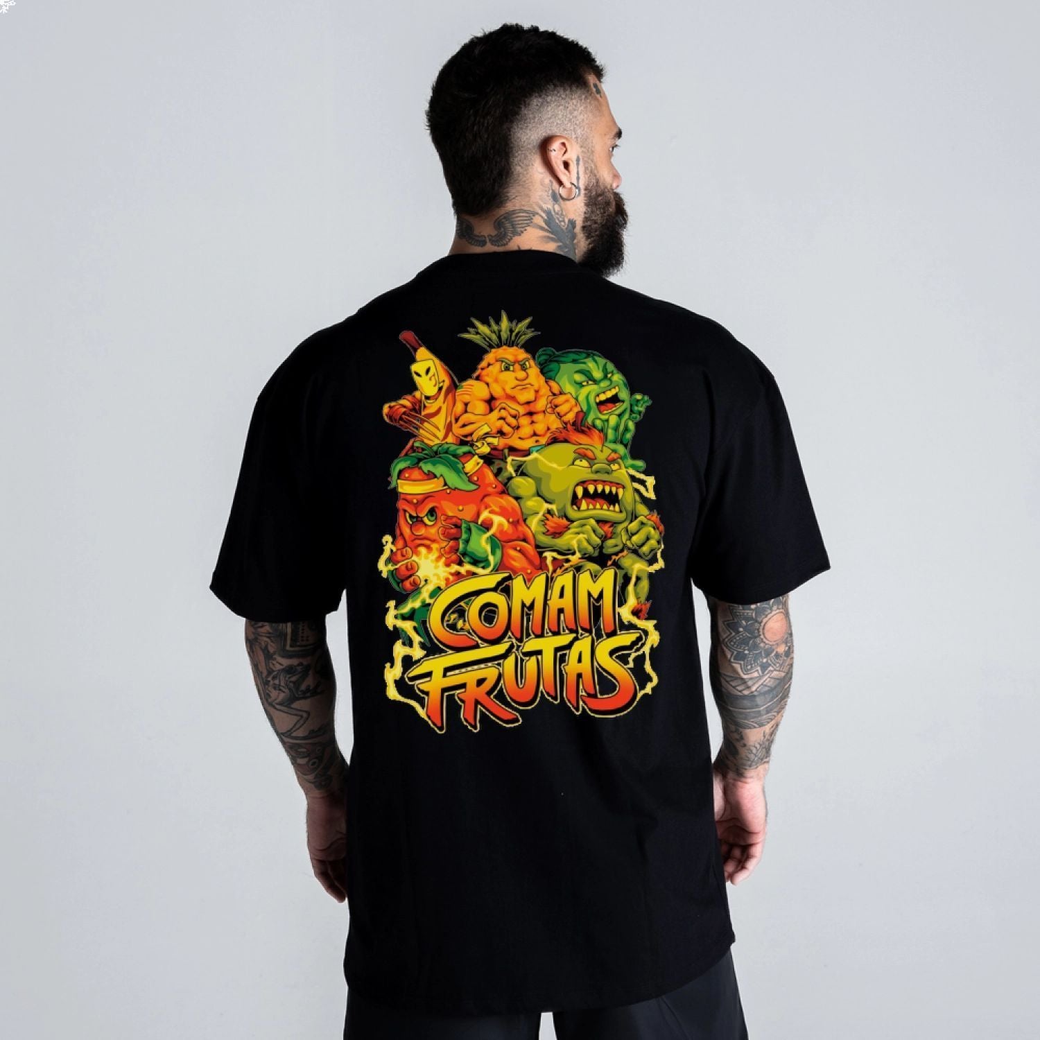 Camiseta Oversized Comam Frutas Fruit Fighters Preto