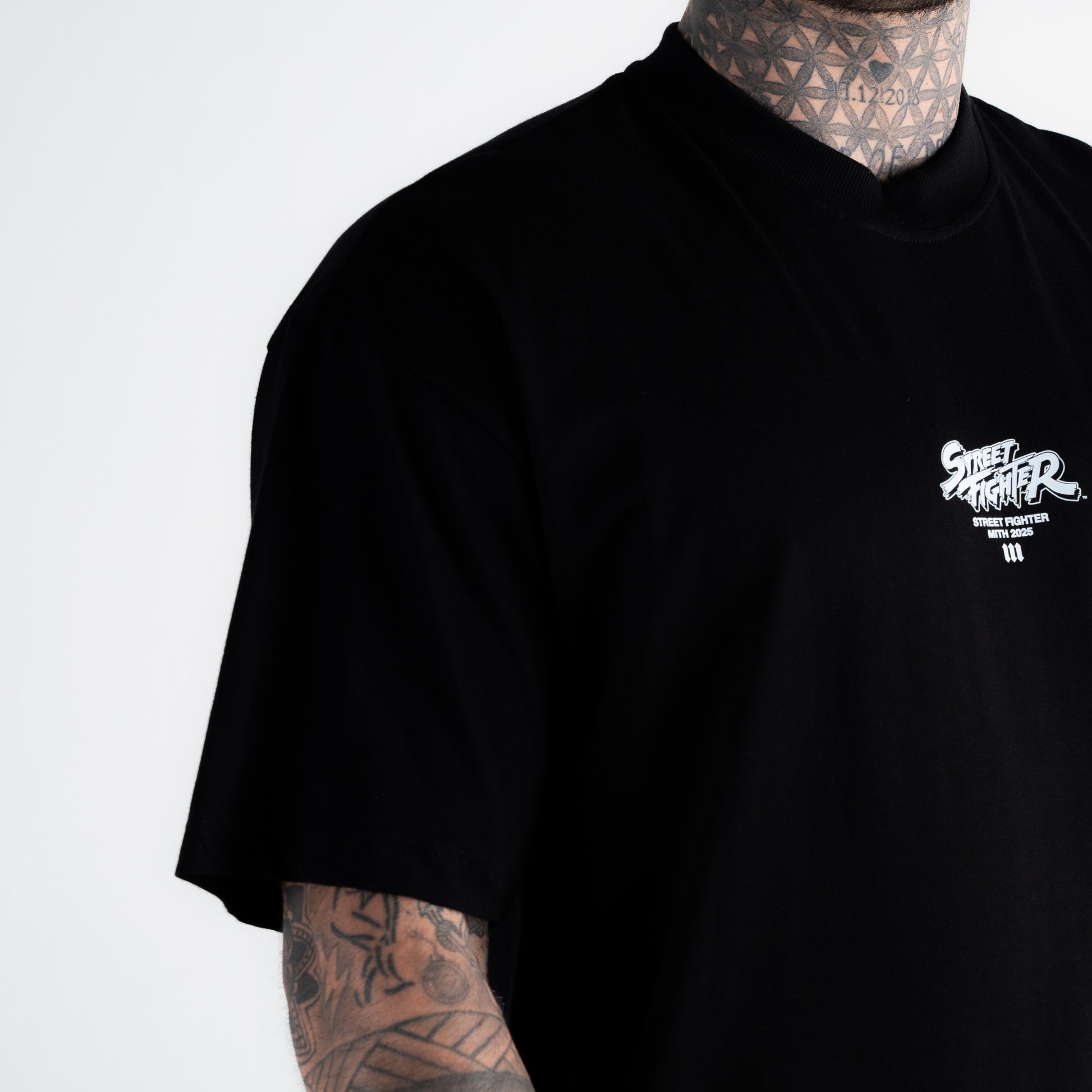 Camiseta Oversized Street Fighter Zangief Preto