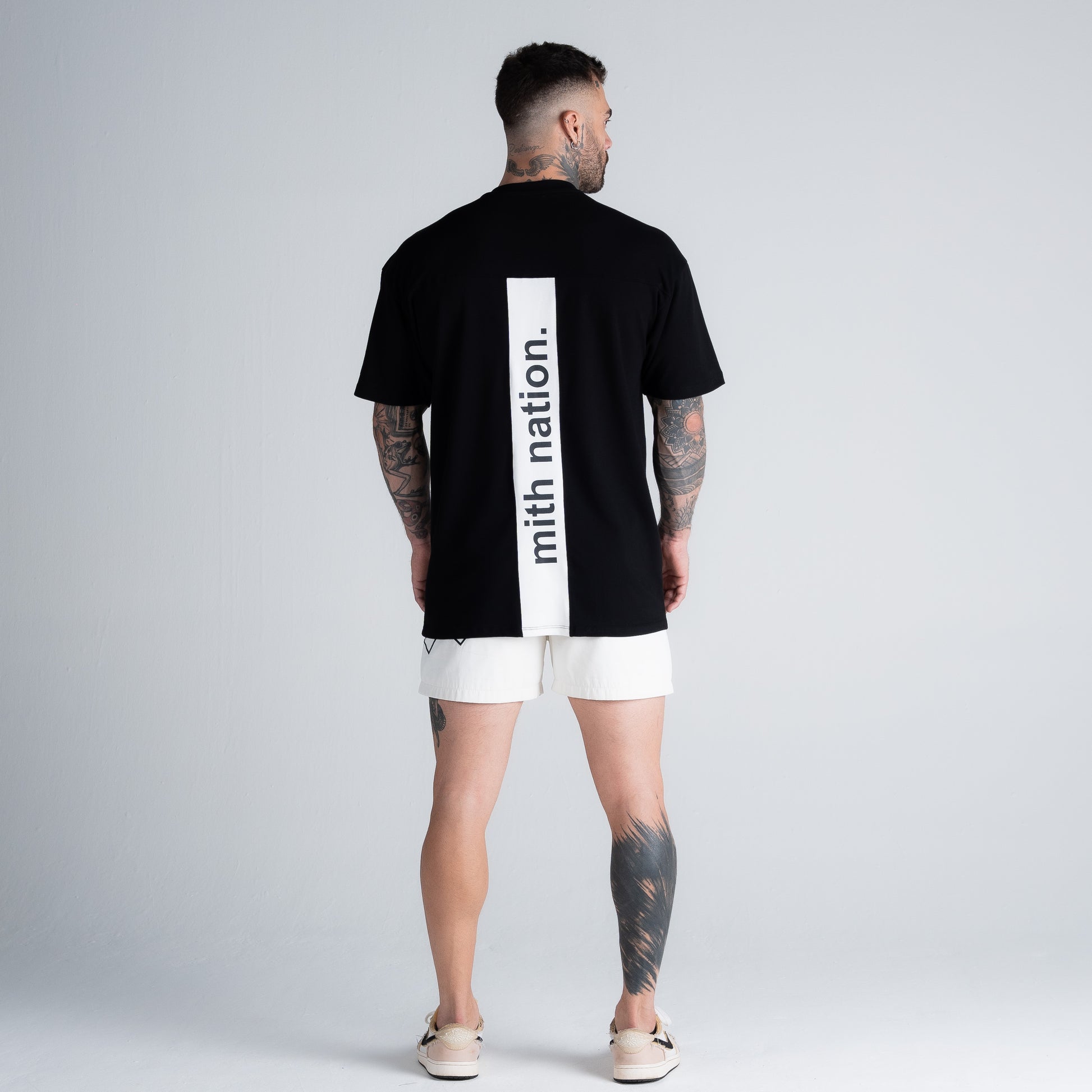 Camiseta Oversized Mith Nation Clipping Preto