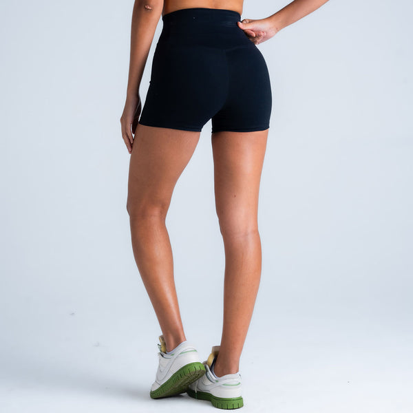 Shorts Feminino Comam Frutas Logo Preto