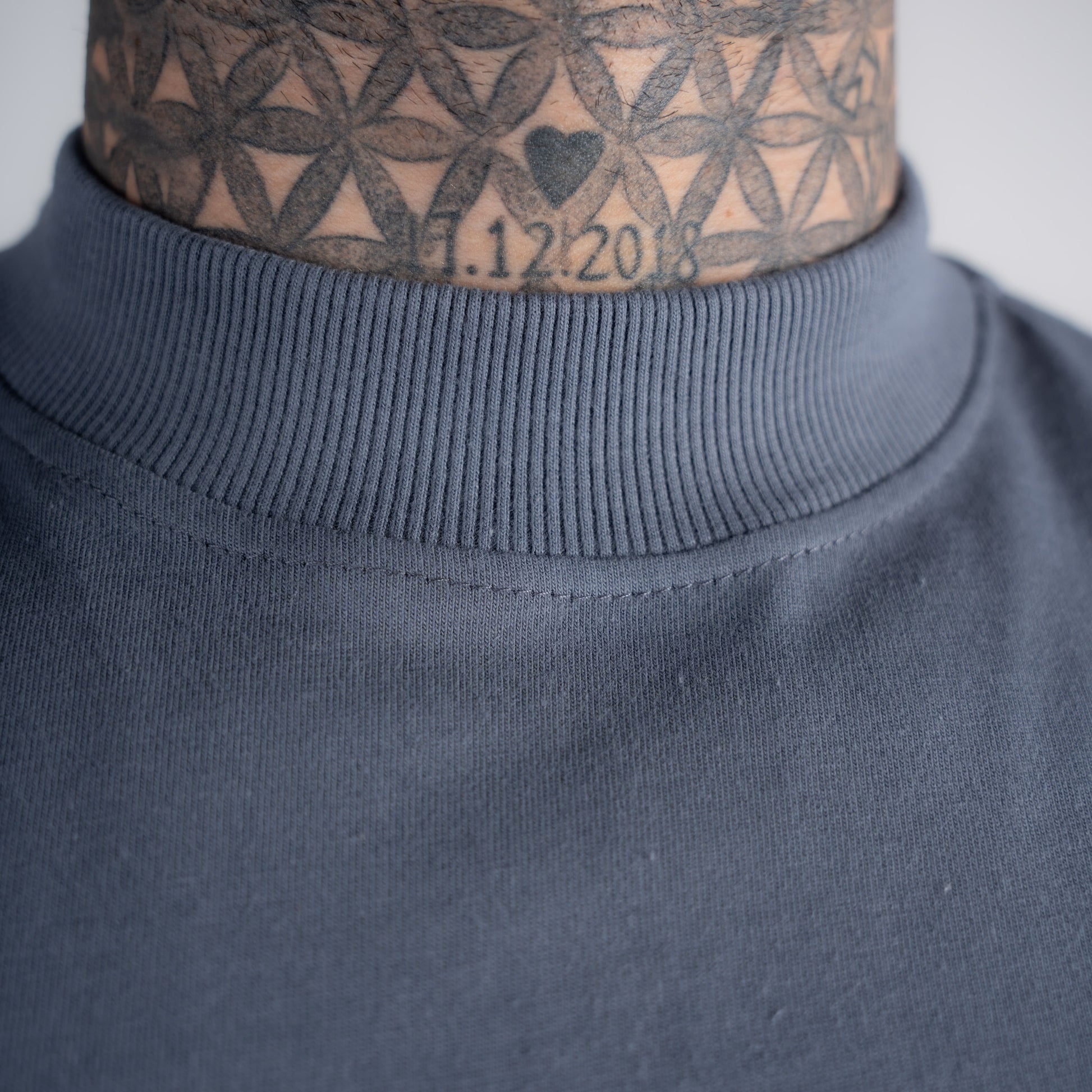 Camiseta Oversized Hazy Mith Aesthetics Cinza
