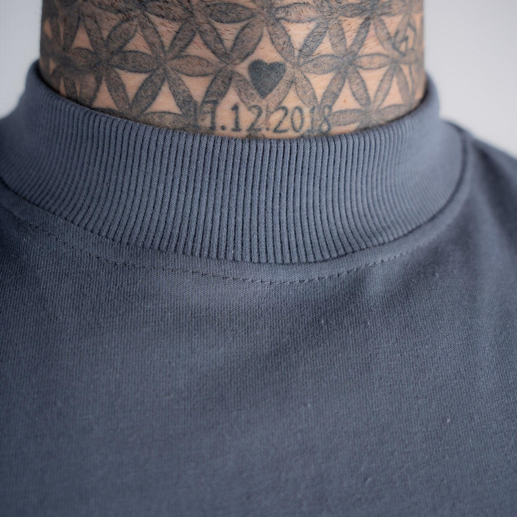 Camiseta Oversized Hazy Mith Aesthetics Cinza