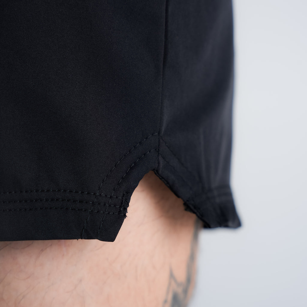 Shorts Curto Tactel Comam Frutas Write Preto