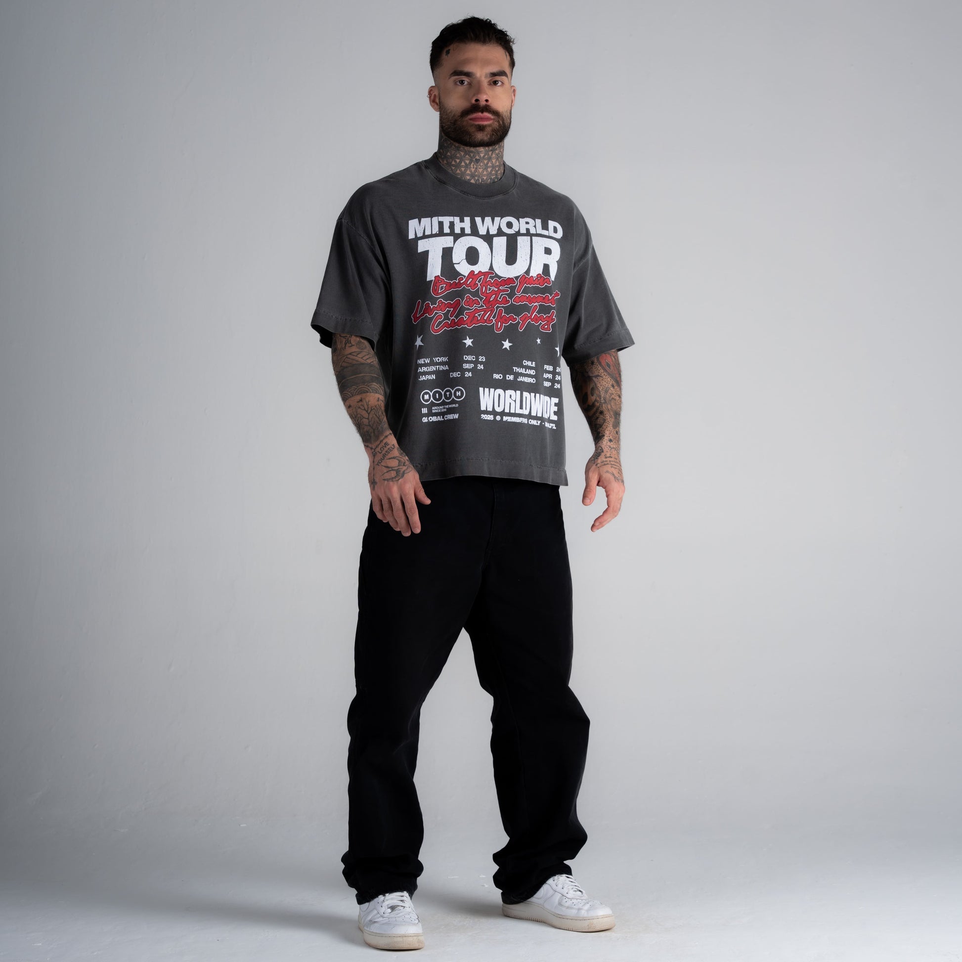 Camiseta Box Estonada Mith Tour Cinza