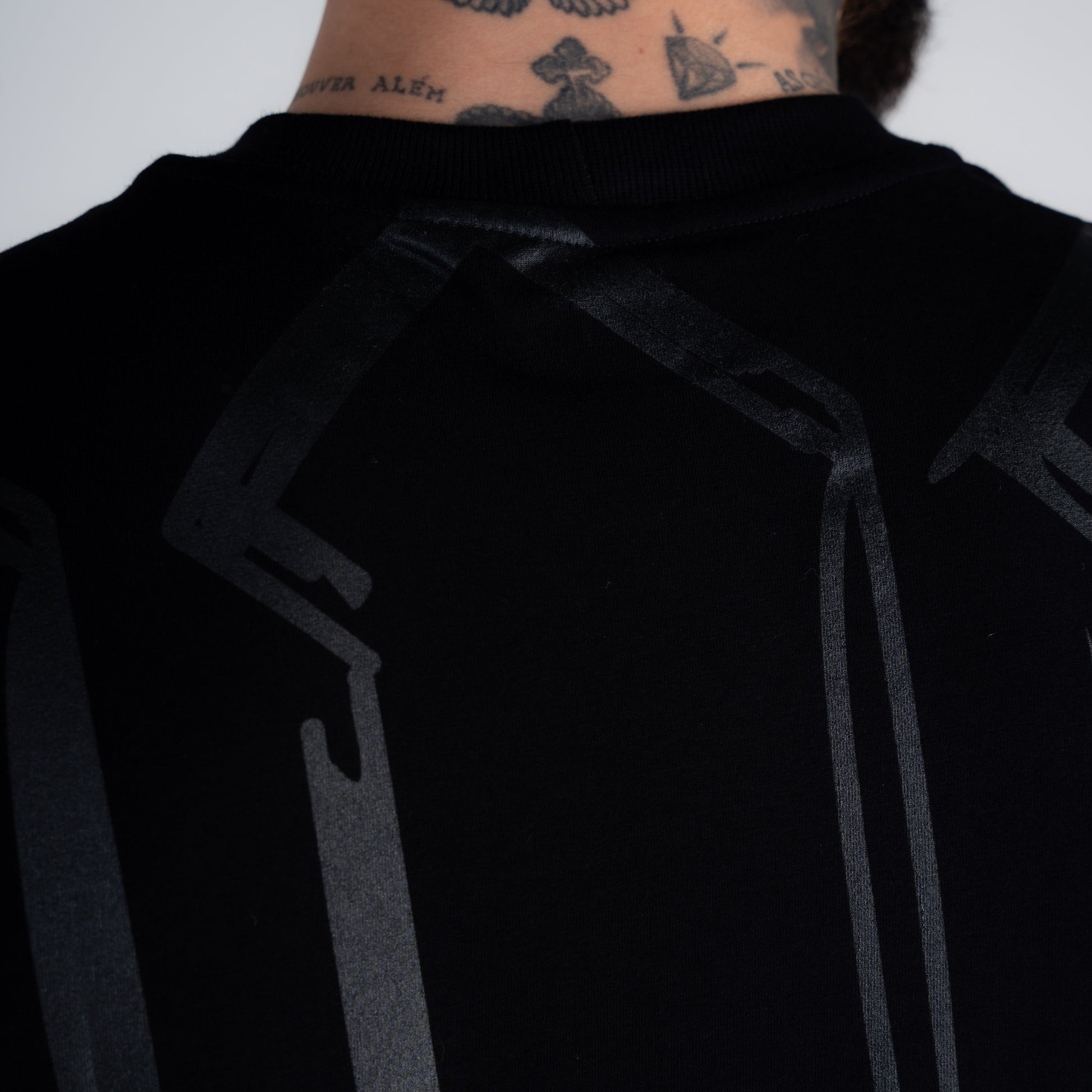 Regata Drop Shoulder Slevelles Mith Nation Doodle Preto