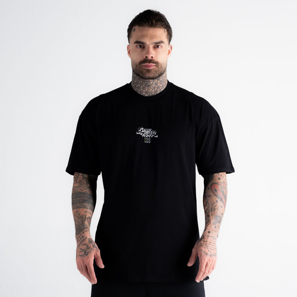 Camiseta Oversized Street Fighter Logo Line Preto