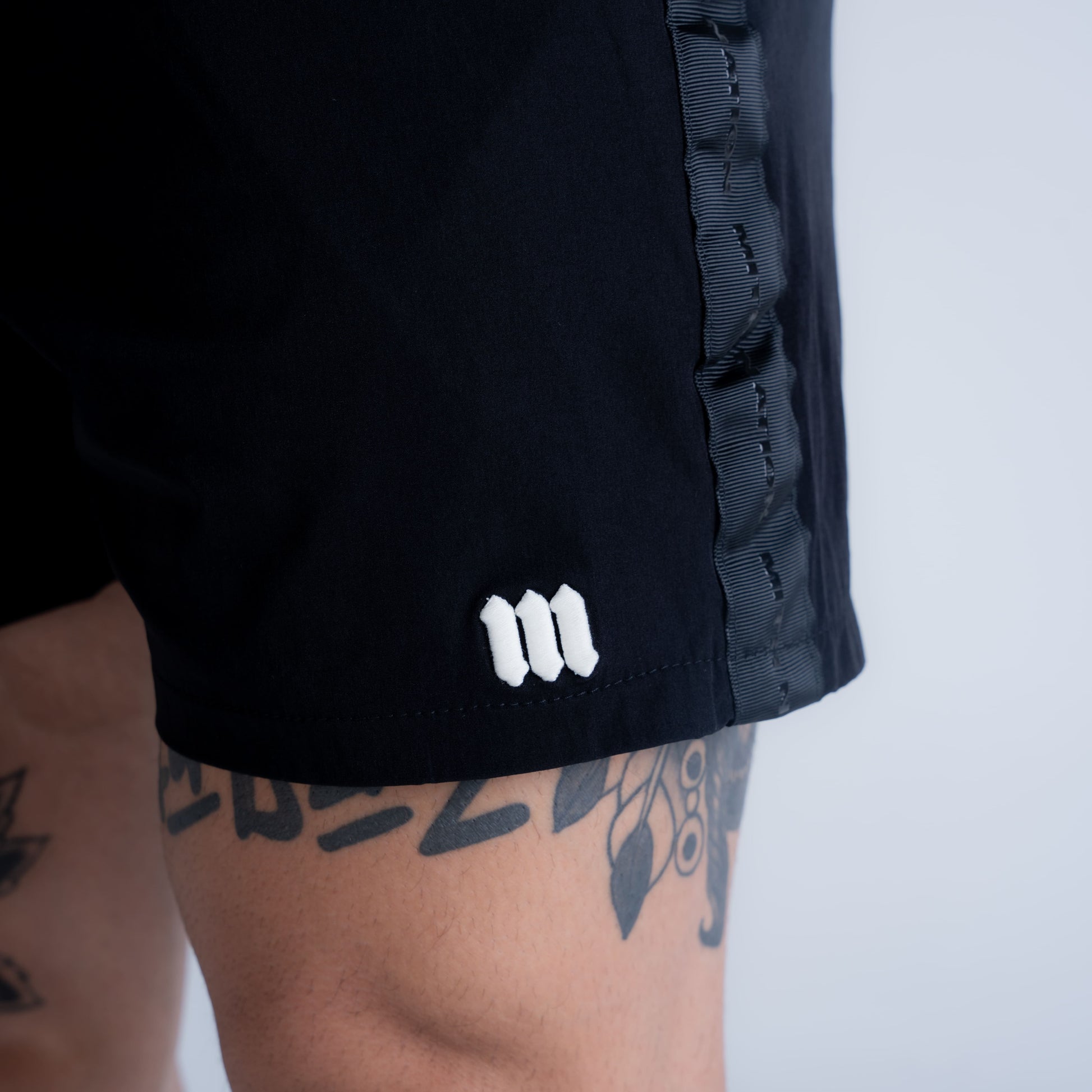 Shorts de Tactel Stripes Mith Nation Preto
