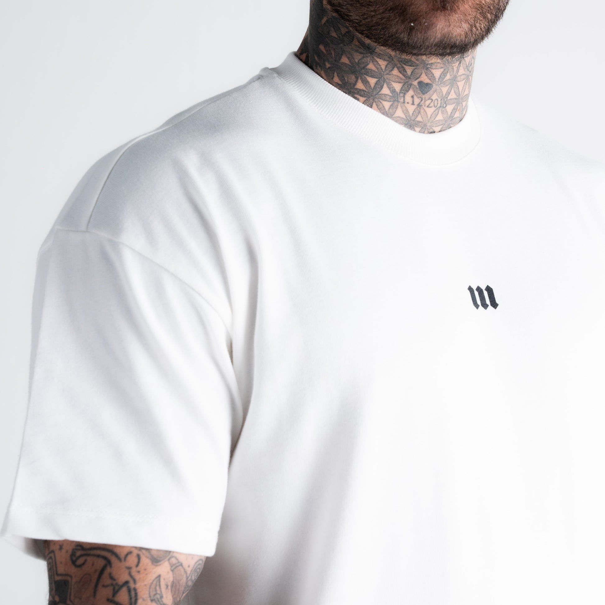 Camiseta Oversized Street Fighter Balrog Off White