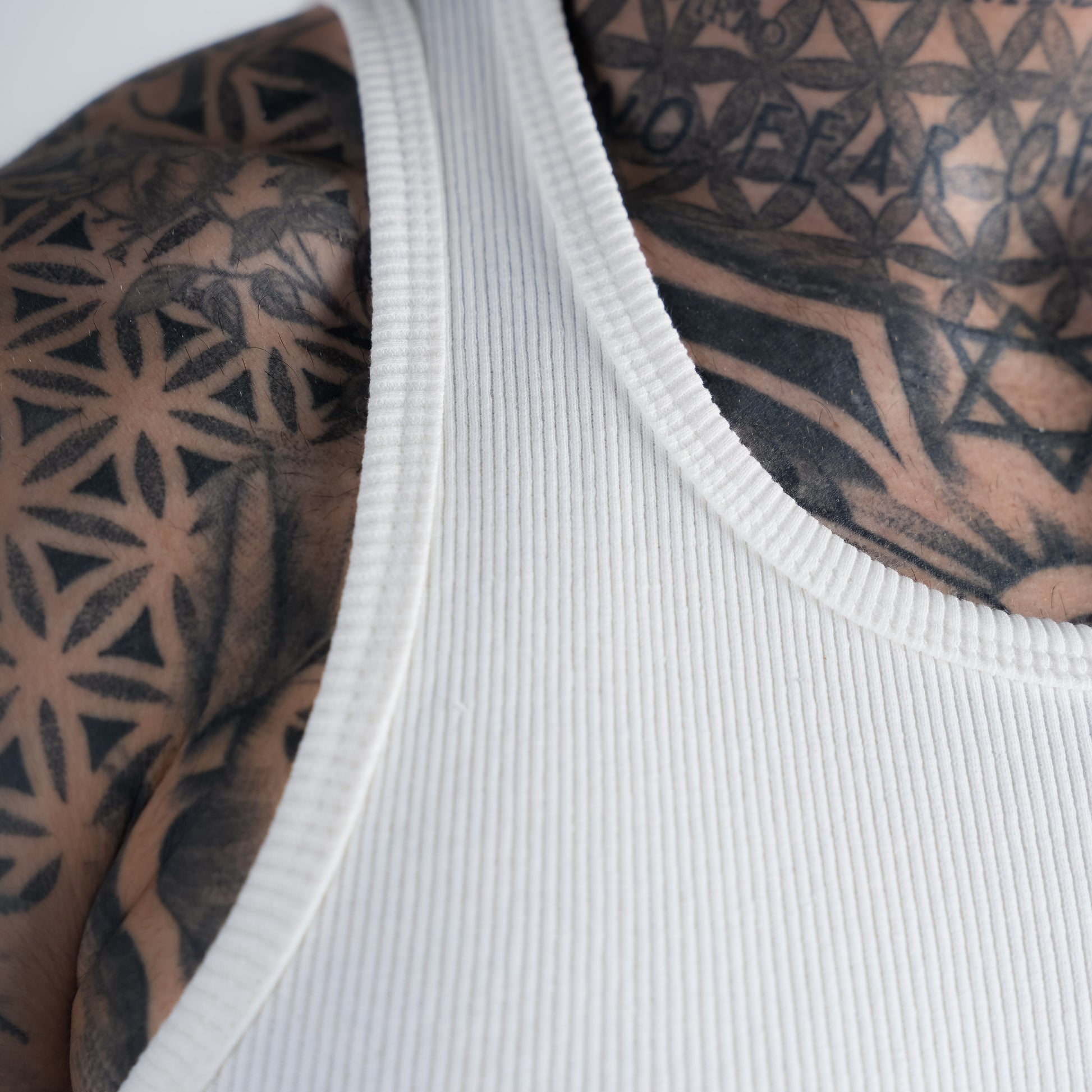 Regata GTA Canelada Mith Comam Frutas Logo Off White