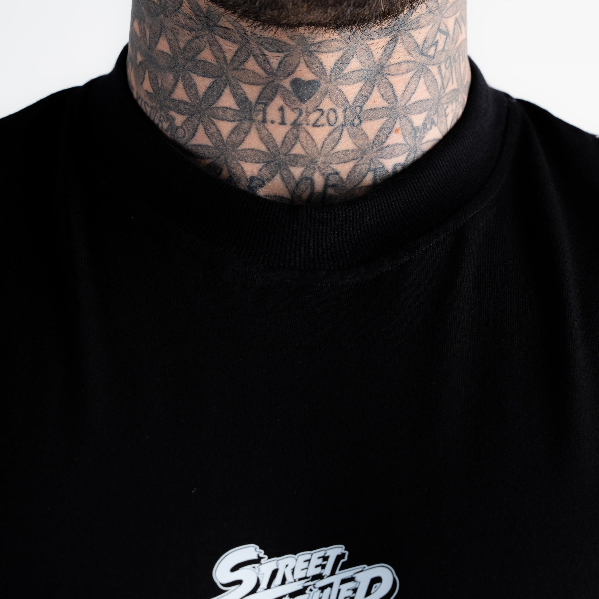 Camiseta Oversized Street Fighter Zangief Preto