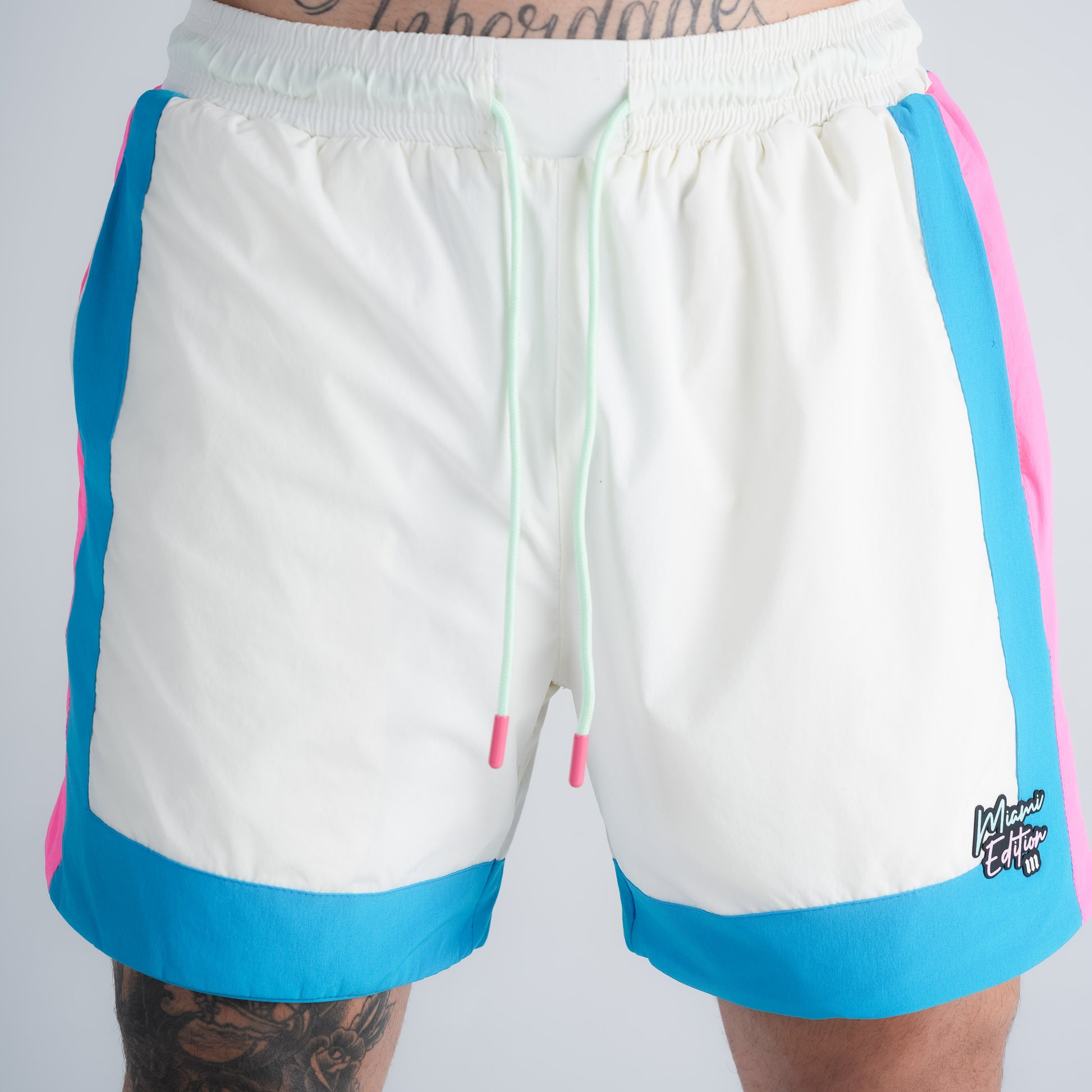 Shorts Curto Tactel Comam Frutas Miami Edition Off White