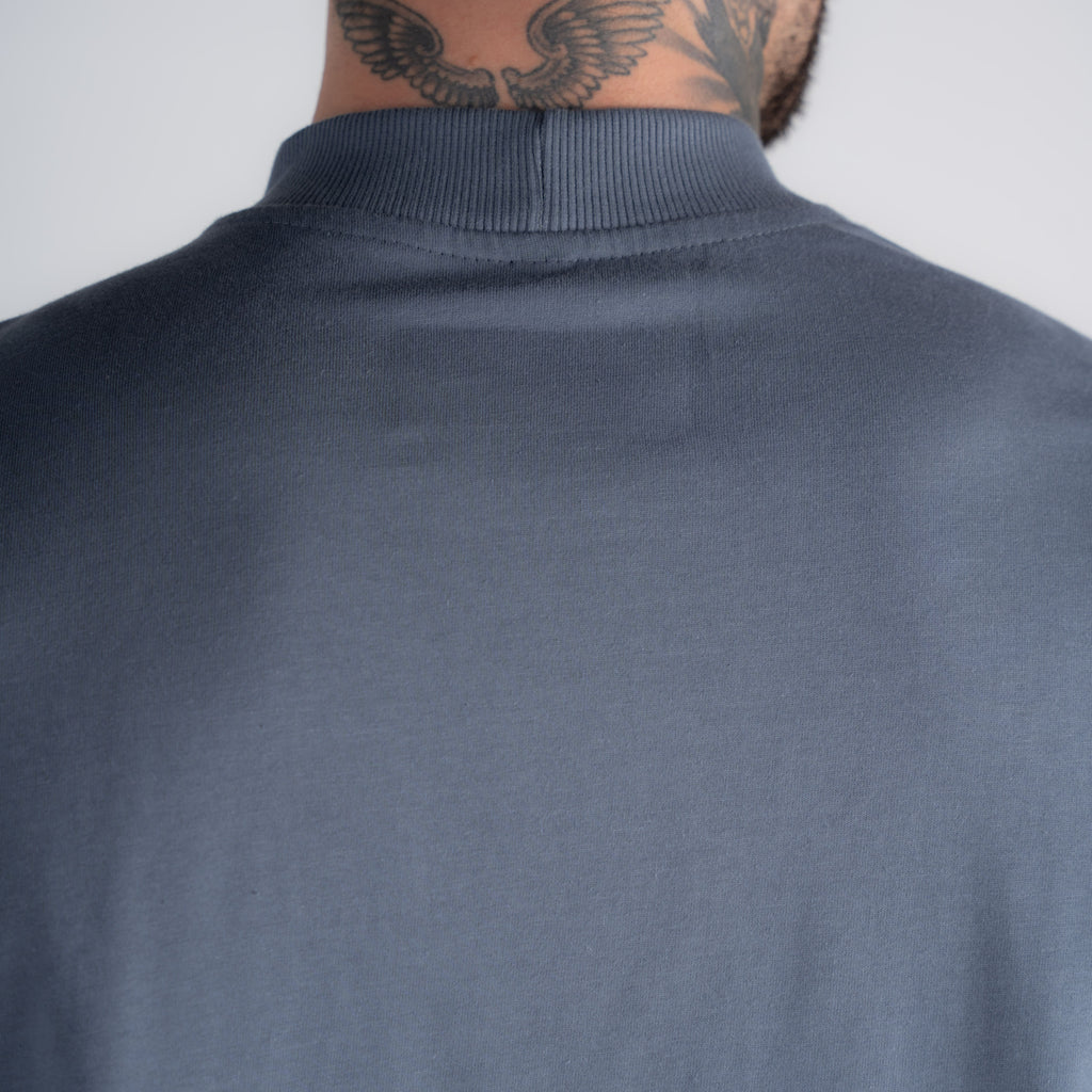 Camiseta Oversized Hazy Mith Aesthetics Cinza