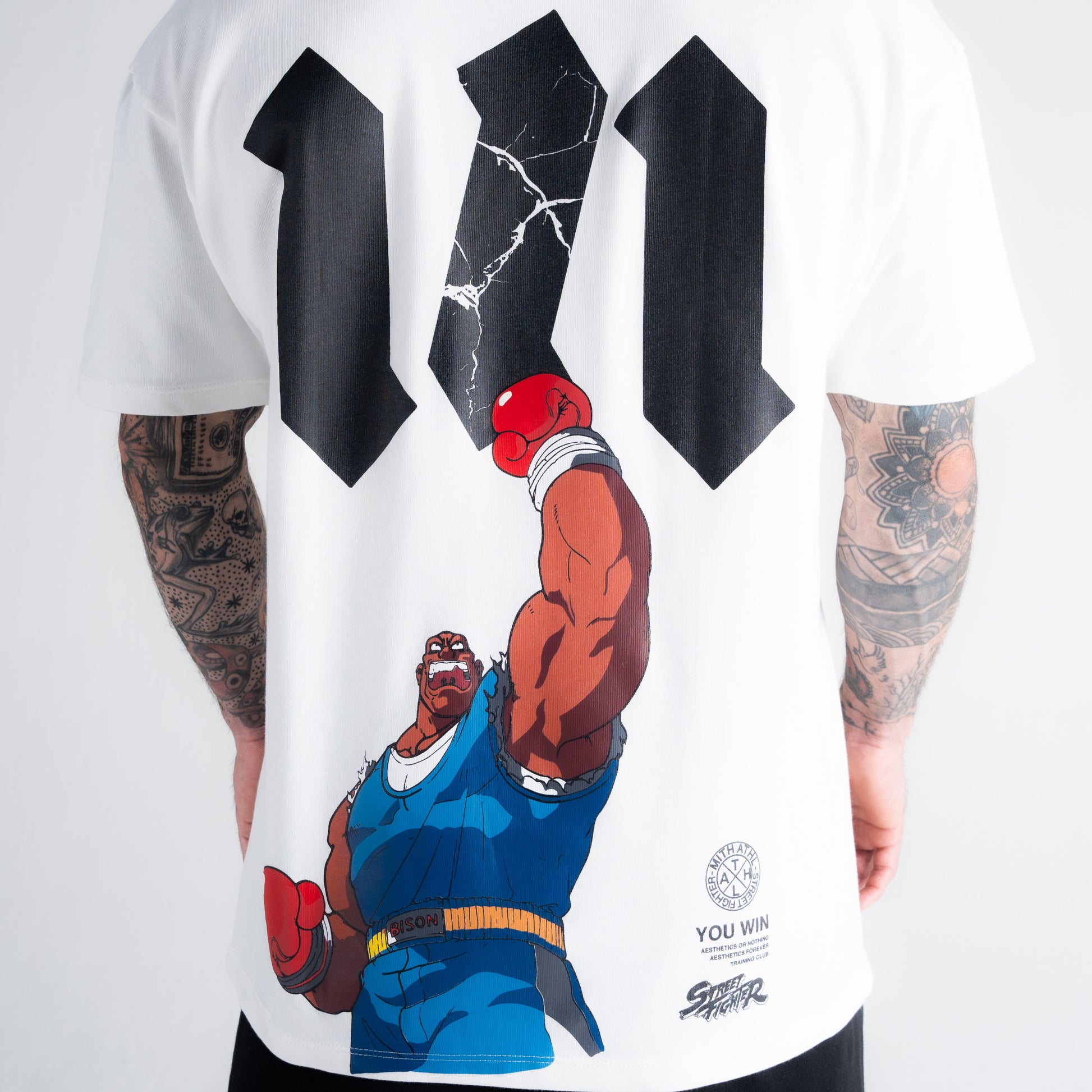 Camiseta Oversized Street Fighter Balrog Off White
