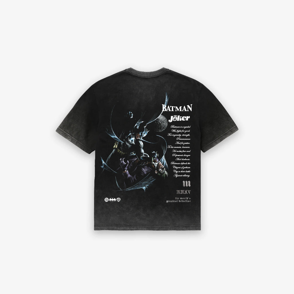 Camiseta <strong>Oversized Estonada Premium </strong>Mith X Batman Vs. Joker Preto