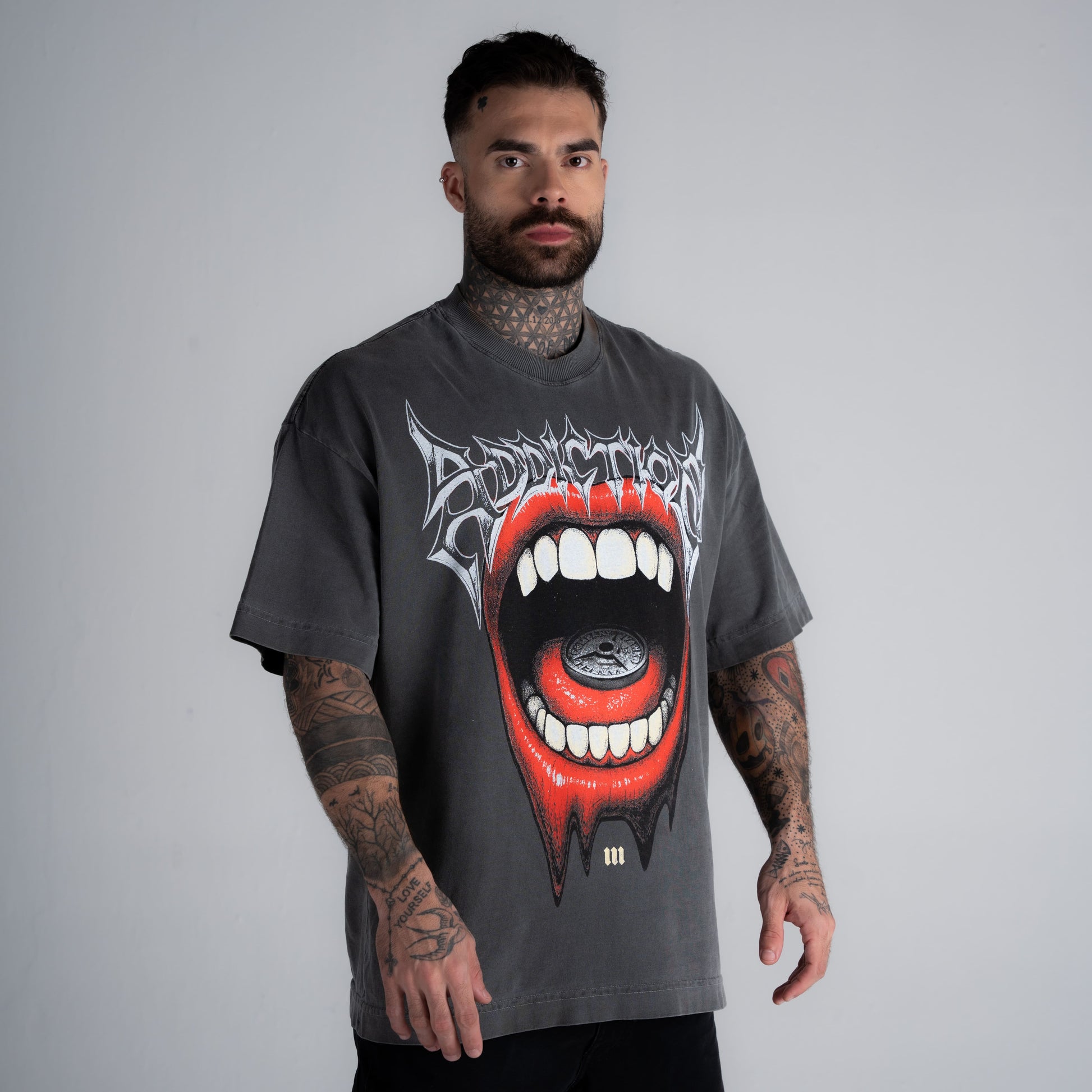 Camiseta Oversized Estonada Addiction Cinza