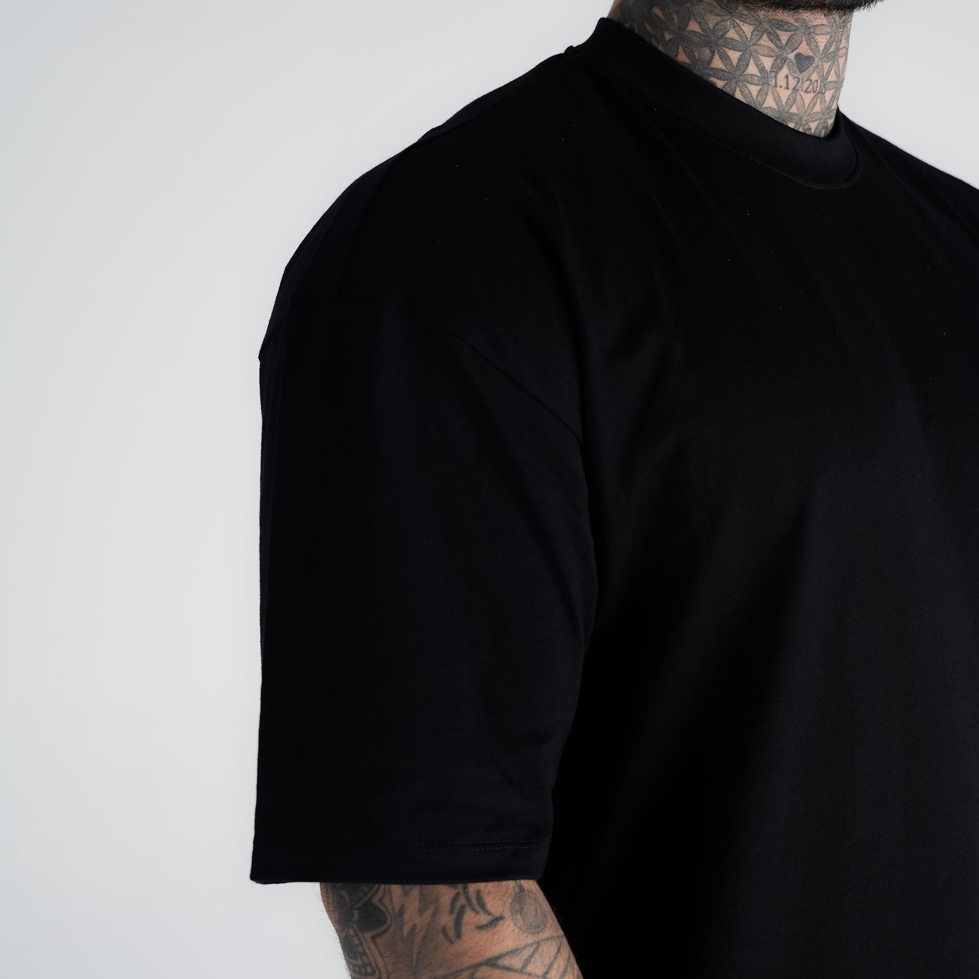 Camiseta Oversized Mark Preto Mith