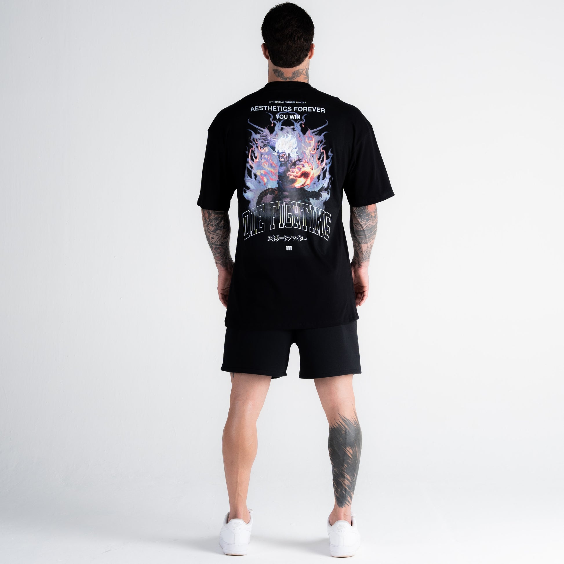 Camiseta Oversized Street Fighter Akuma Aesthetics Preto