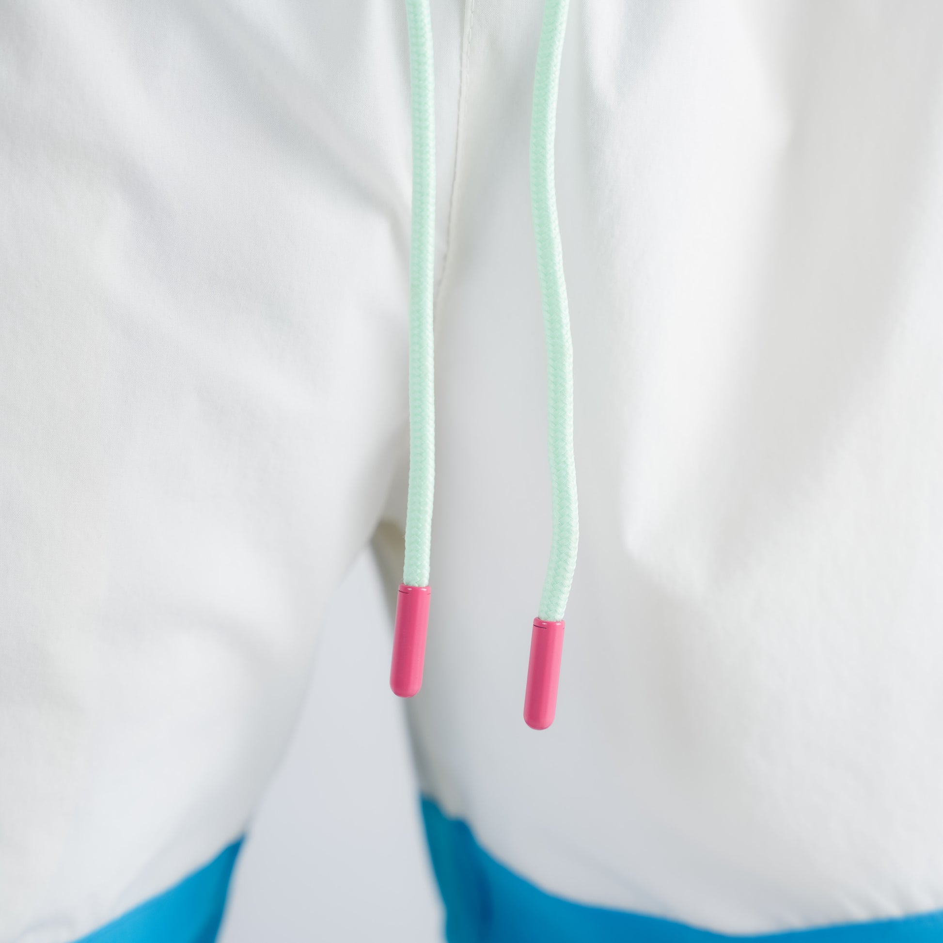 Shorts Curto Tactel Comam Frutas Miami Edition Off White