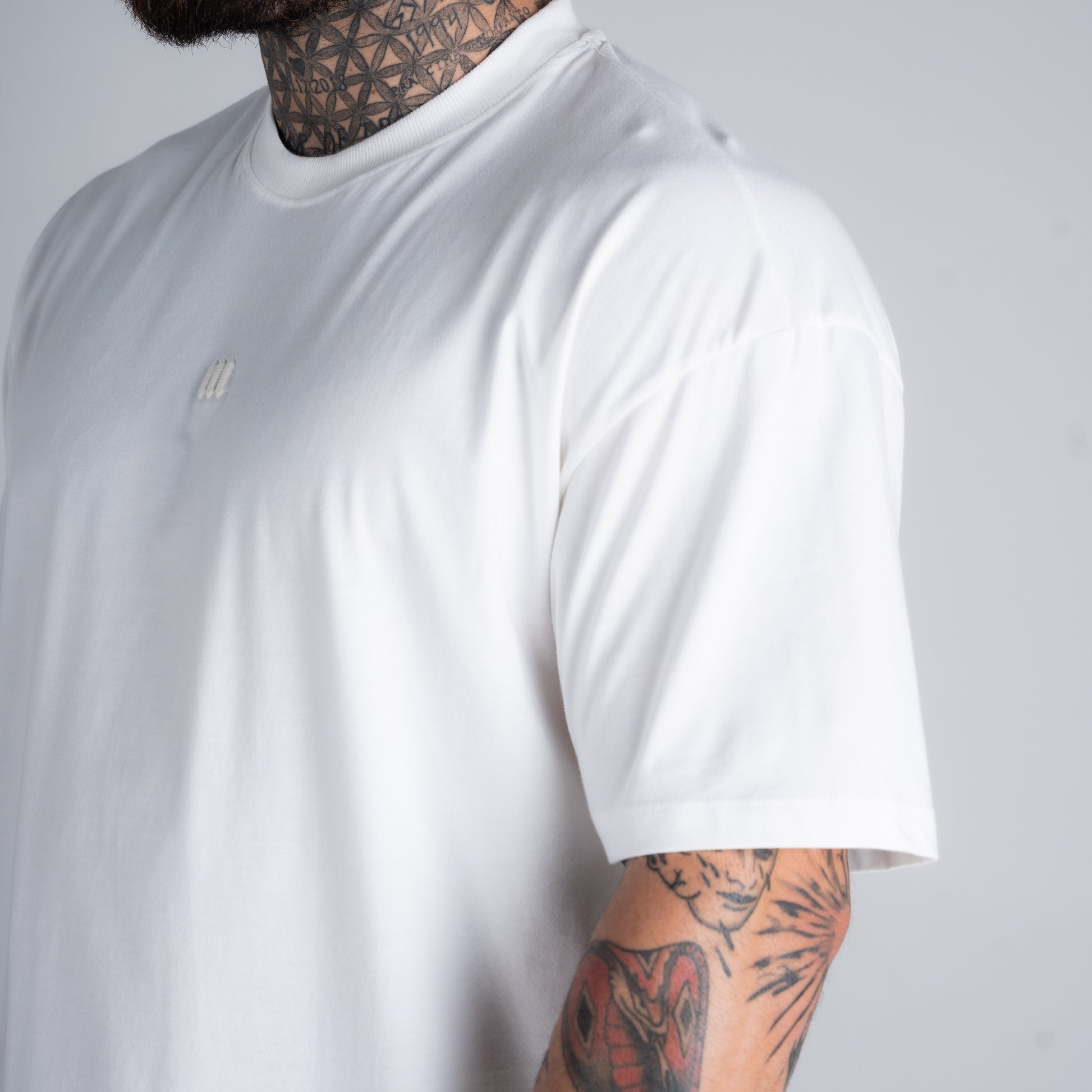 Camiseta Oversized Mith Nation Adornment Off White