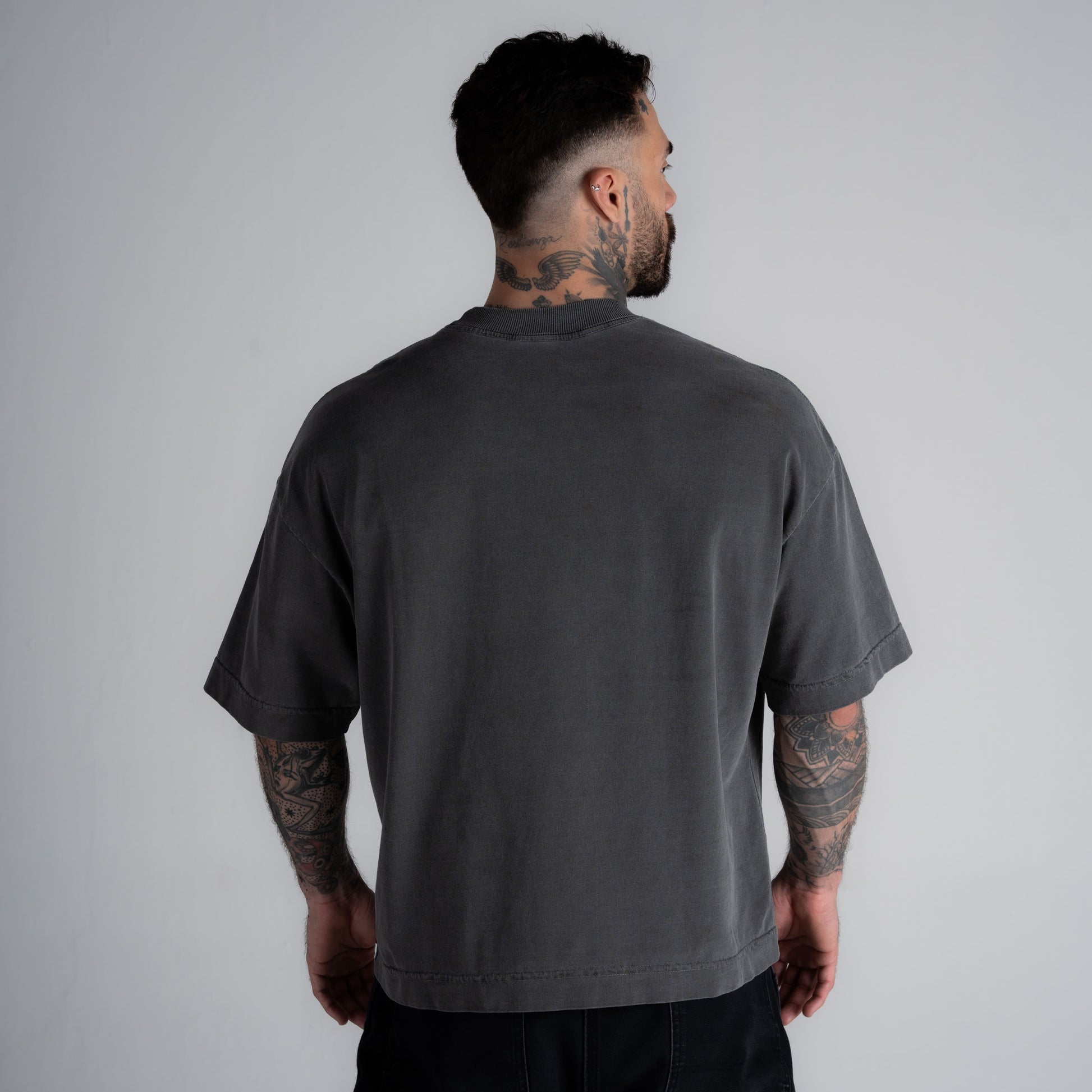 Camiseta Box Estonada Mith Tour Cinza