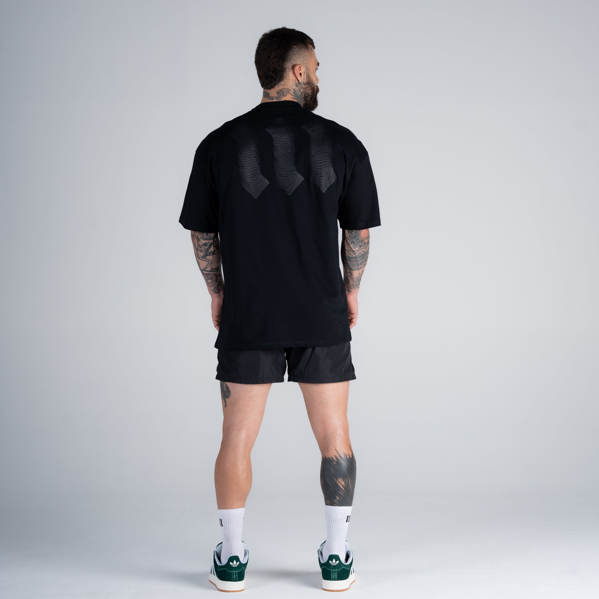 Camiseta Oversized Mith Nation Black Graphic Preto