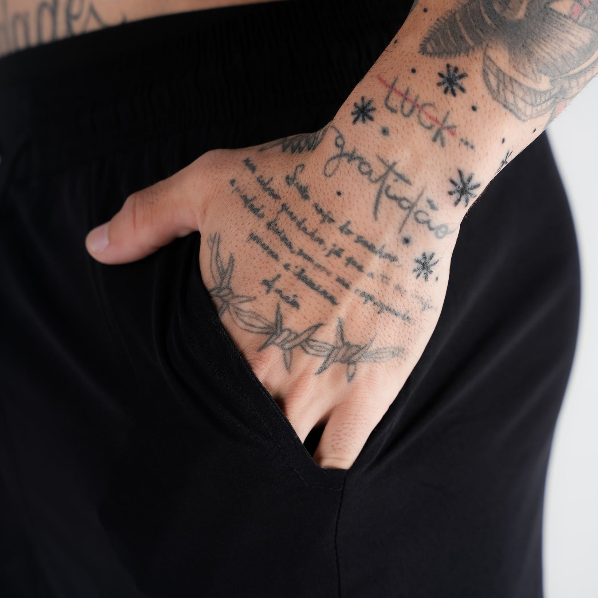 Shorts Curto de Tactel Mith Nation Preto