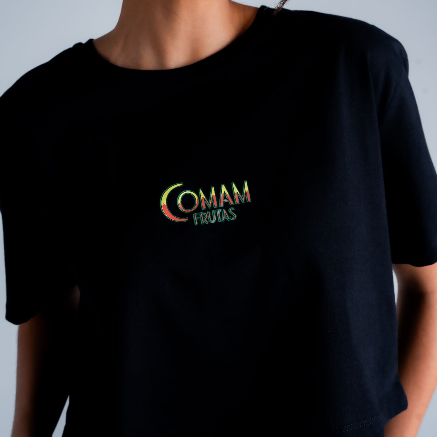 Cropped Oversized Comam Frutas Girl Preto