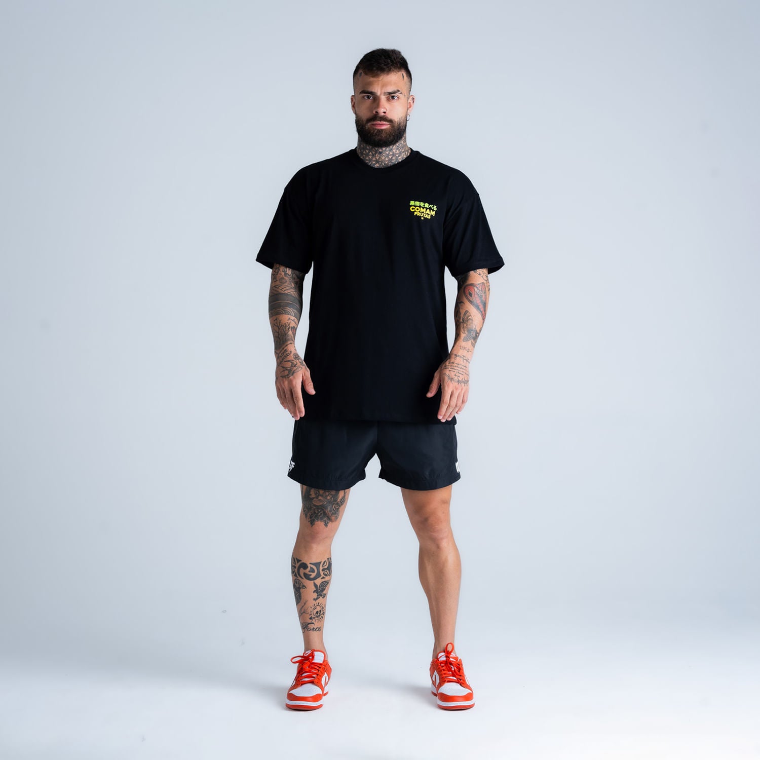 Camiseta Oversized Comam Frutas Tiger Preto