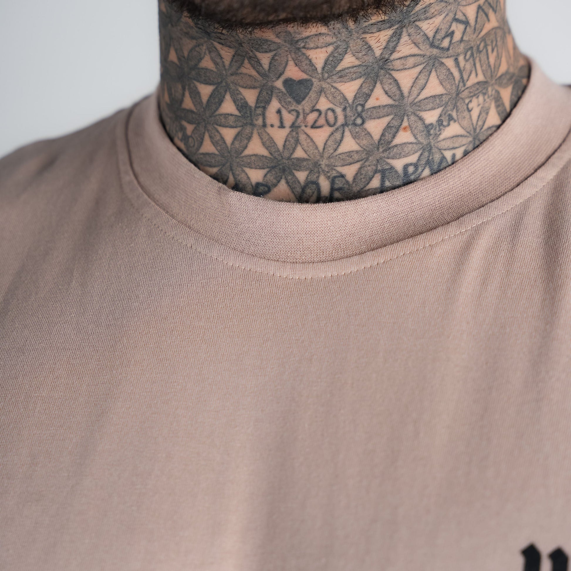 Camiseta Oversized Mark Bege Mith