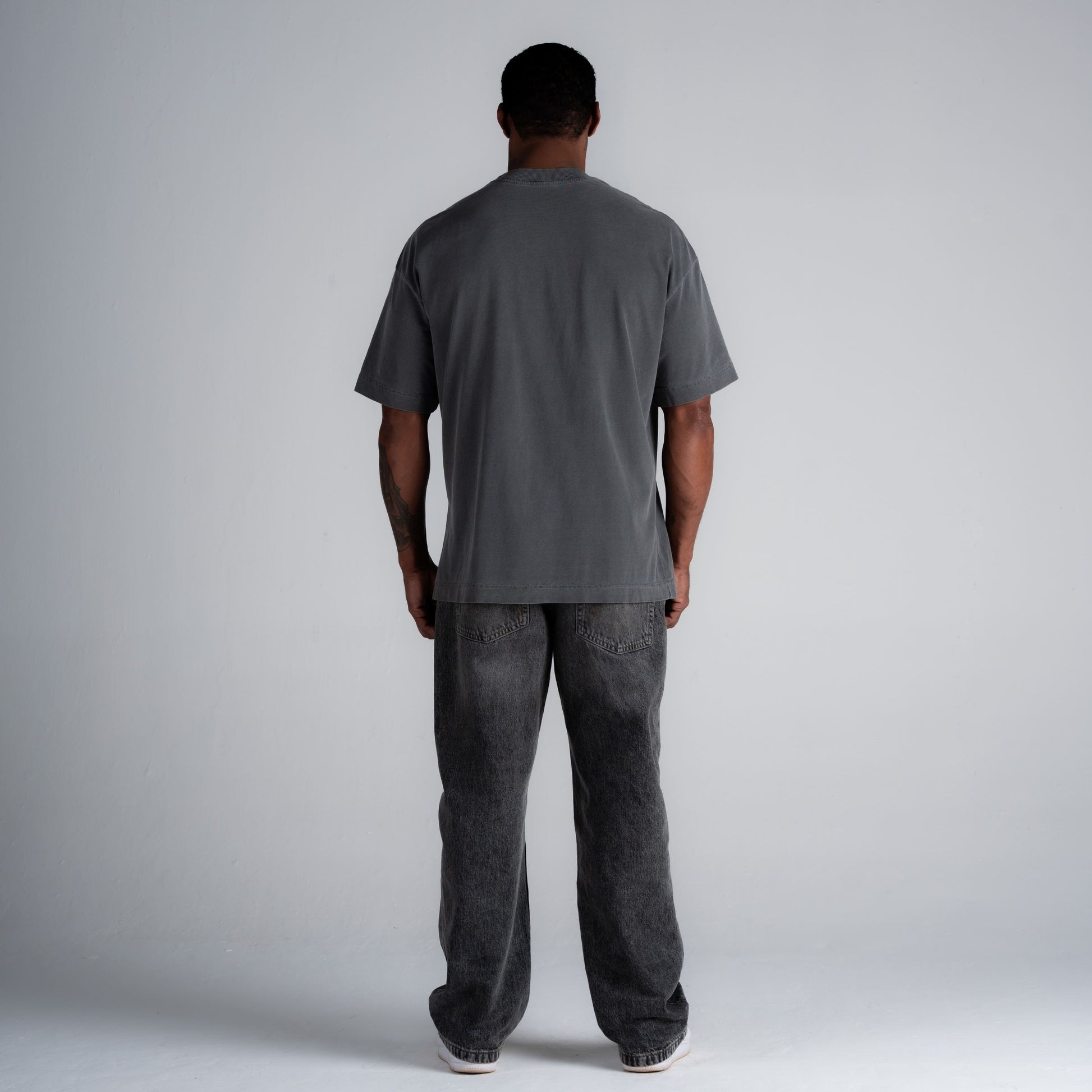 Camiseta Oversized Estonada Addiction Cinza