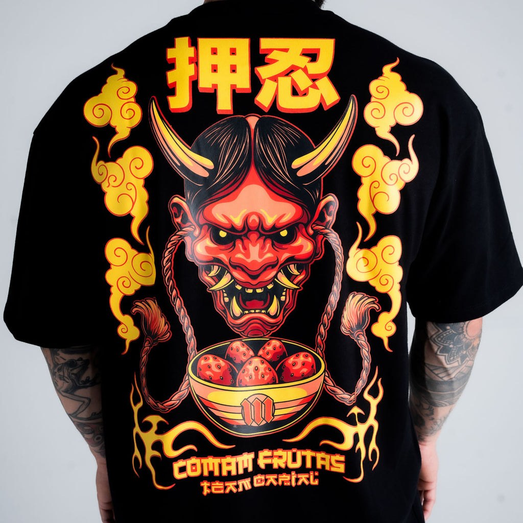Camiseta Oversized Comam Frutas Hanya Preto