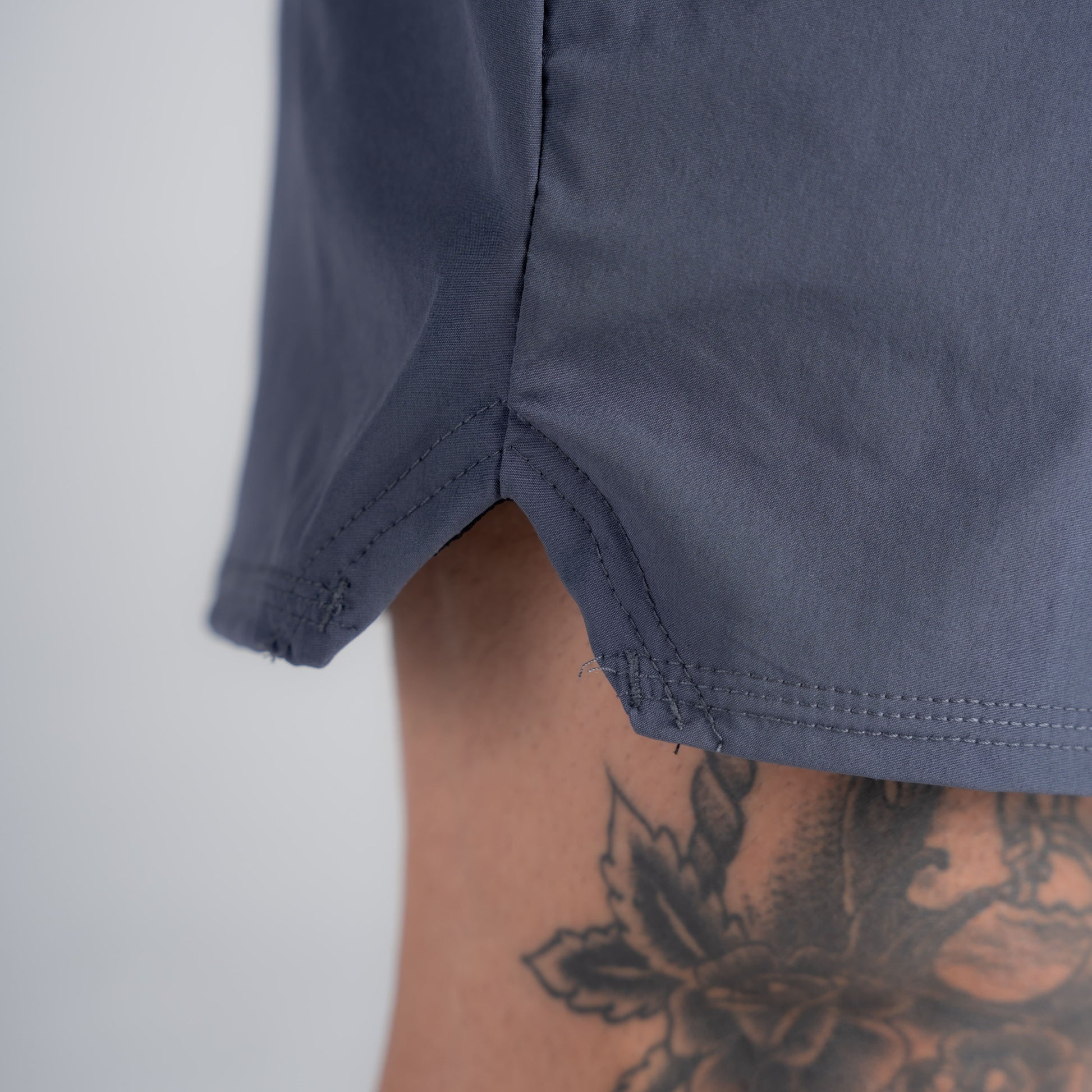 Shorts de Tactel Mith Aesthetics Cinza