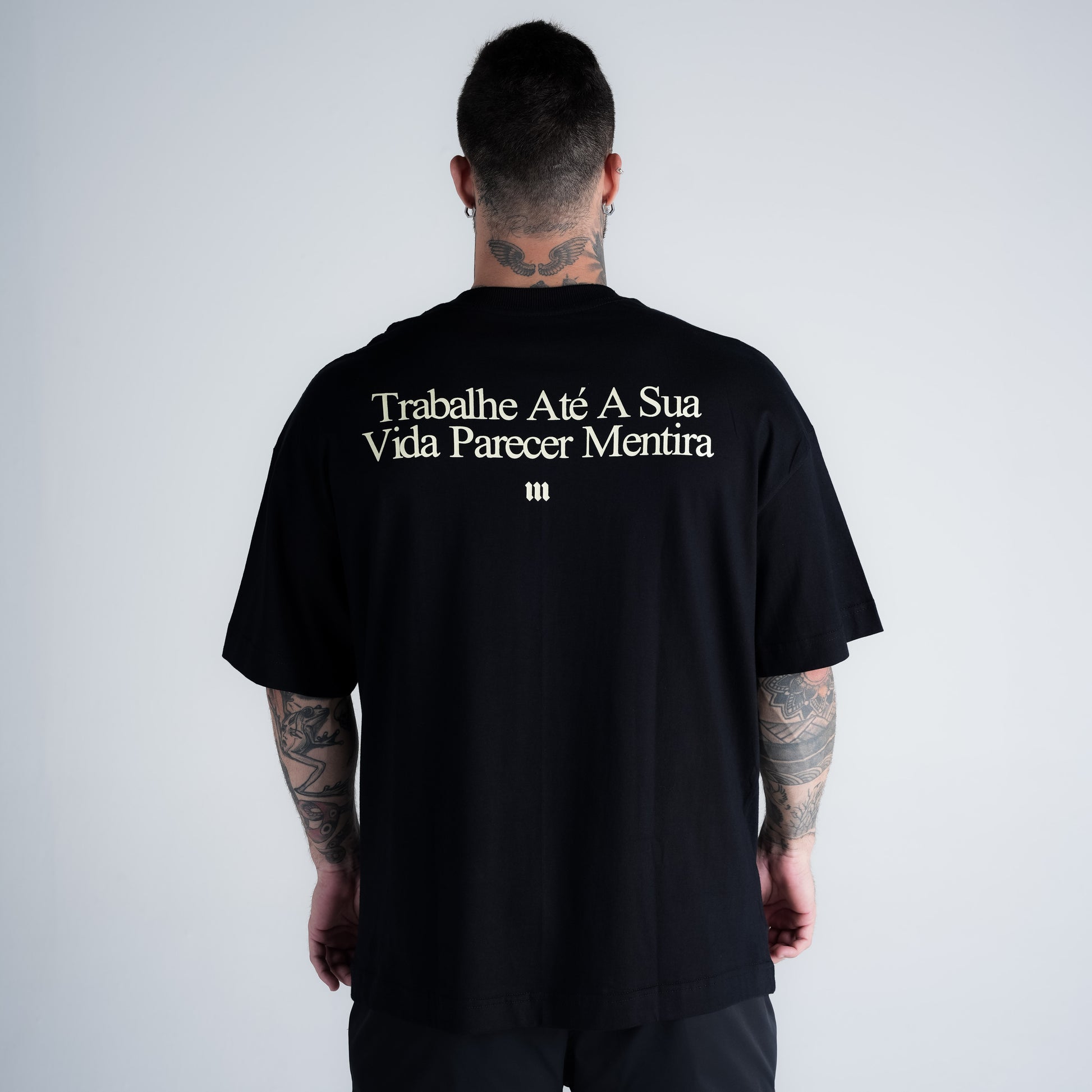 Camiseta Oversized Comam Frutas Trabalhe Ate Parecer Mentira