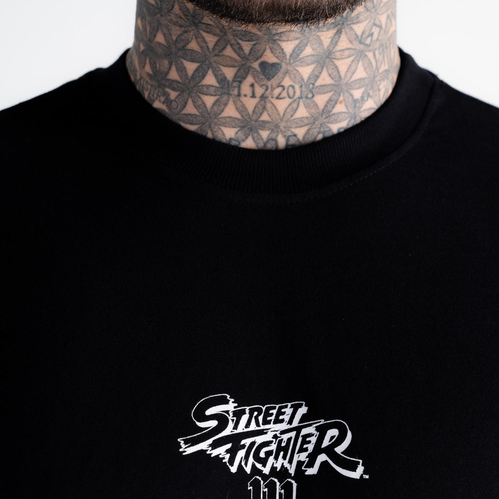 Camiseta Oversized Street Fighter Logo Line Preto