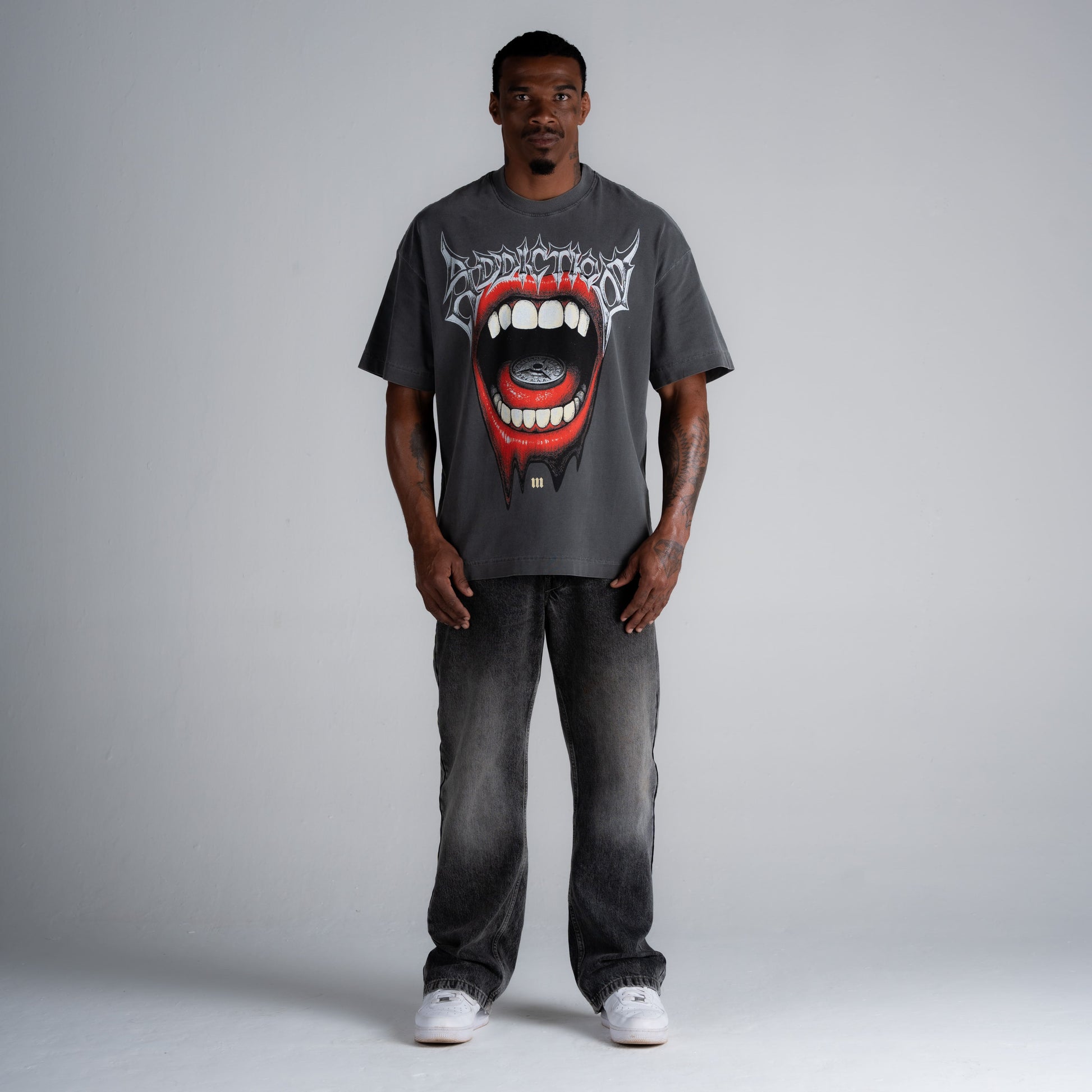 Camiseta Oversized Estonada Addiction Cinza