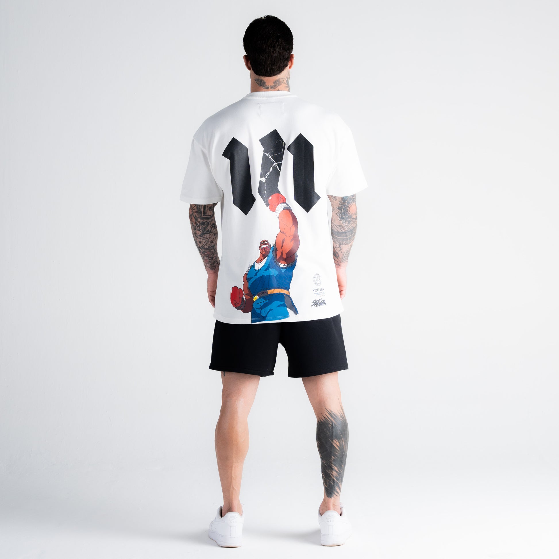 Camiseta Oversized Street Fighter Balrog Off White