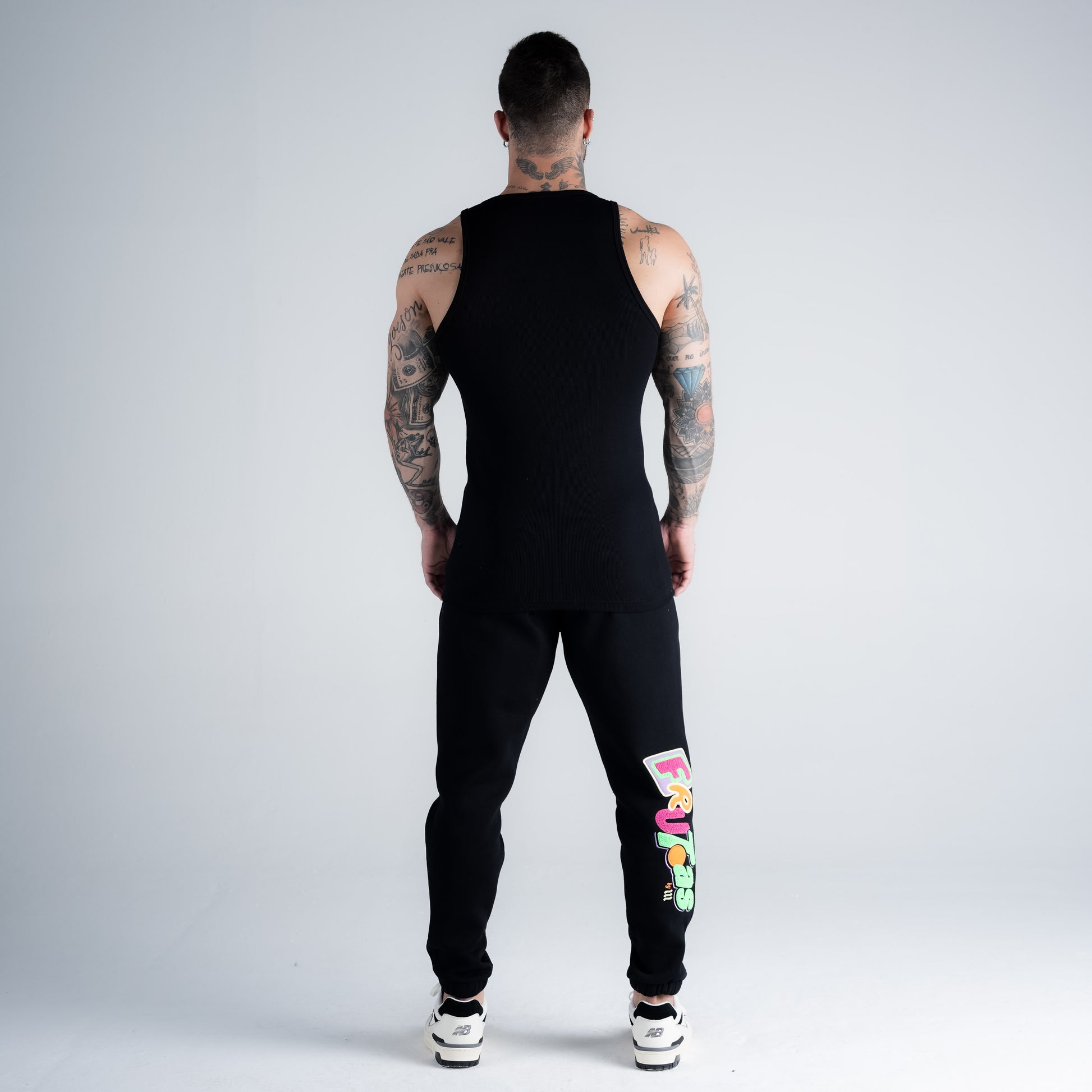 Regata GTA Canelada Mith Comam Frutas Logo Preto