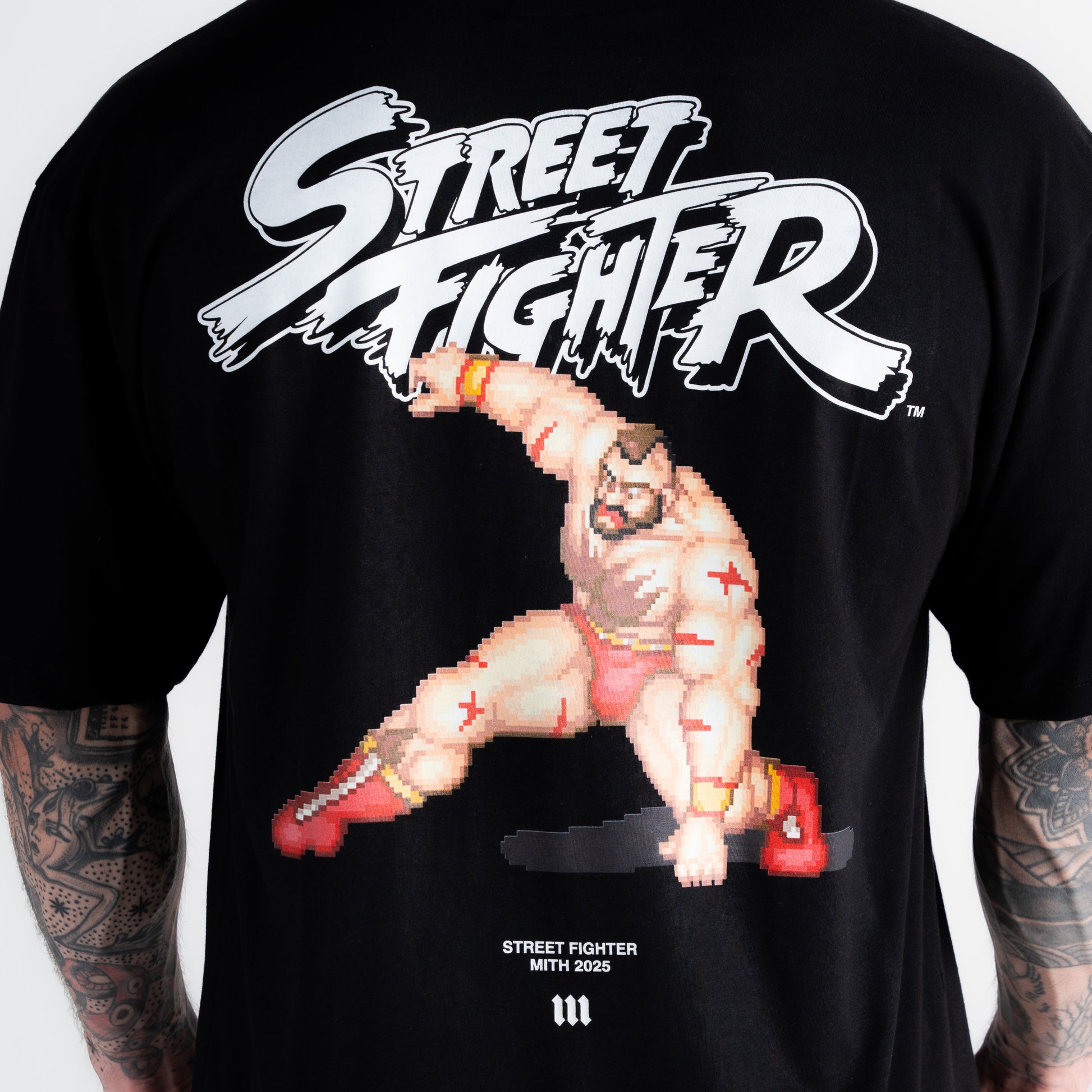 Camiseta Oversized Street Fighter Zangief Preto