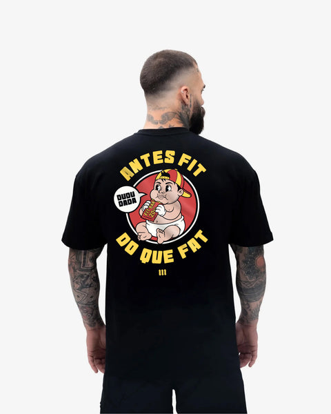 Camiseta Oversized Treino Preta Mith Antes Fit do que Fat