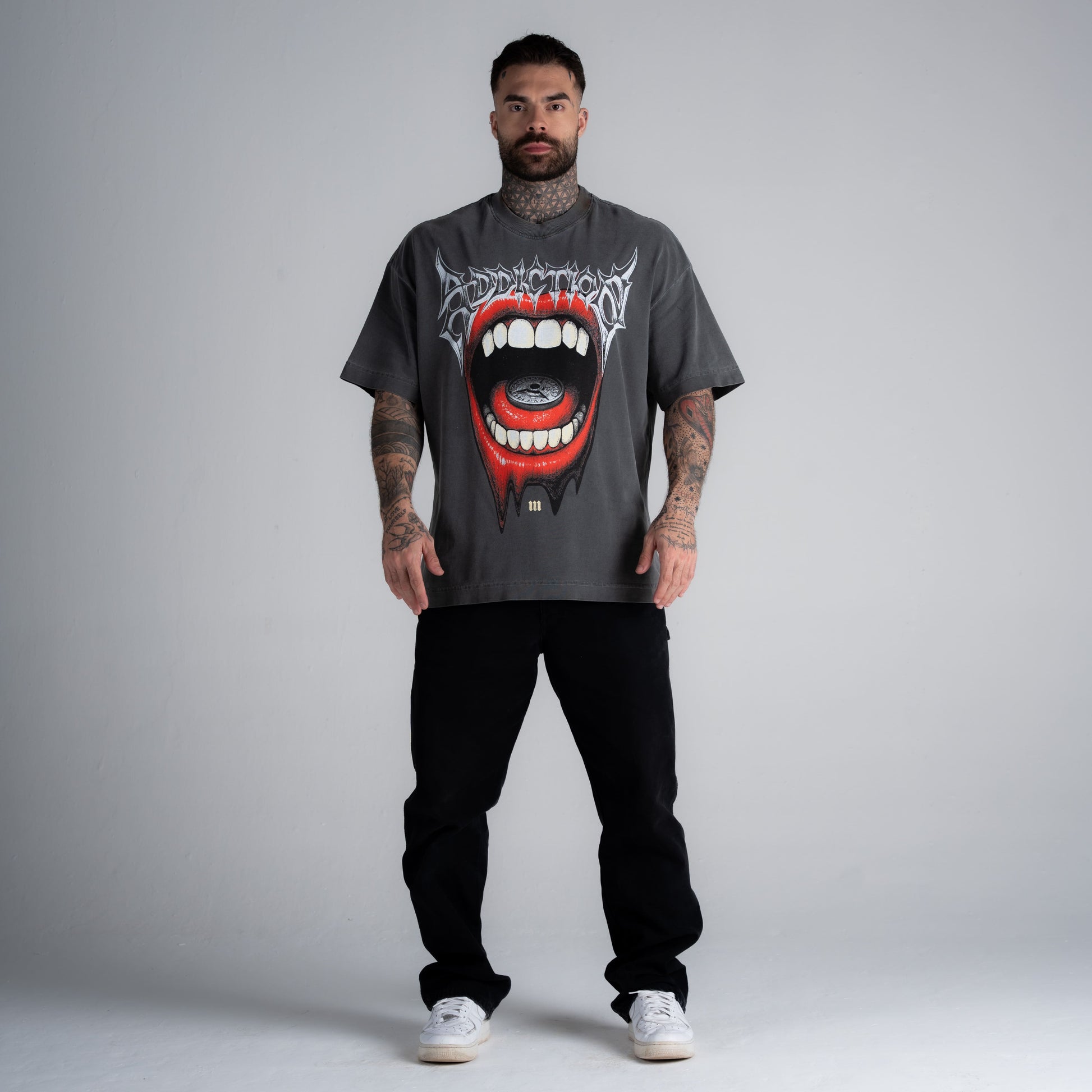 Camiseta Oversized Estonada Addiction Cinza