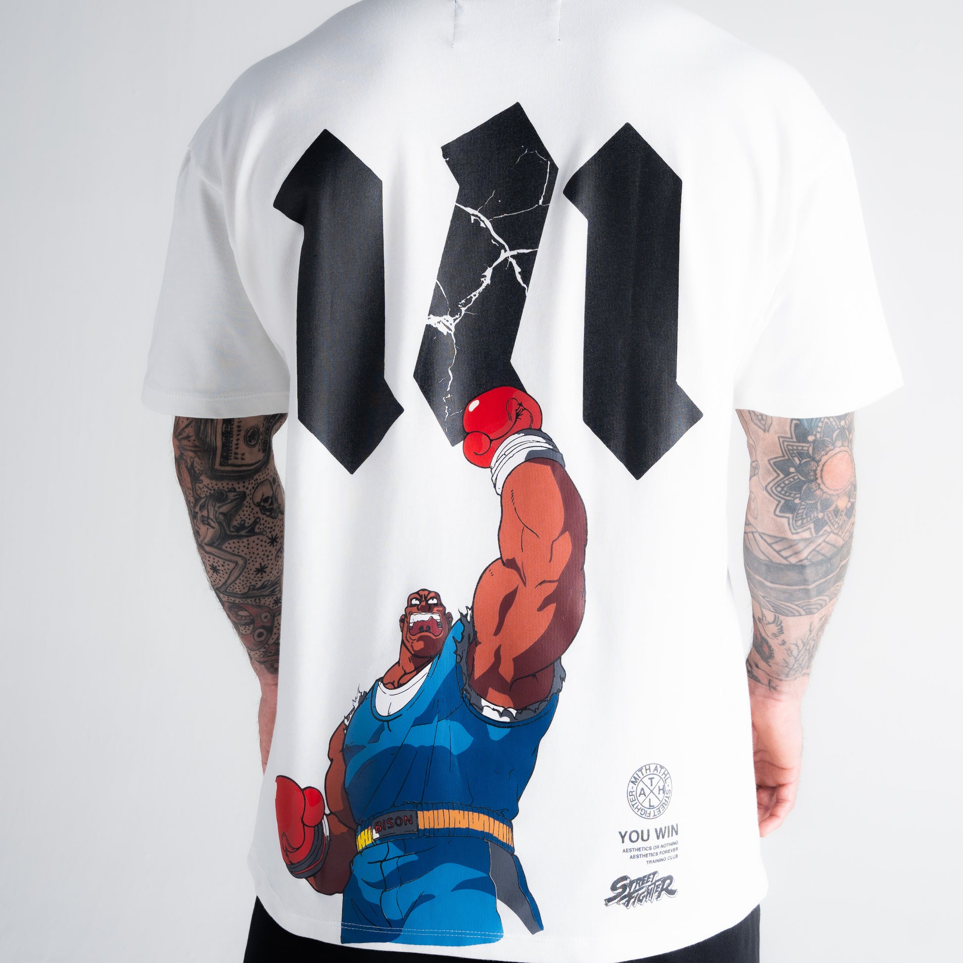 Camiseta Oversized Street Fighter Balrog Off White