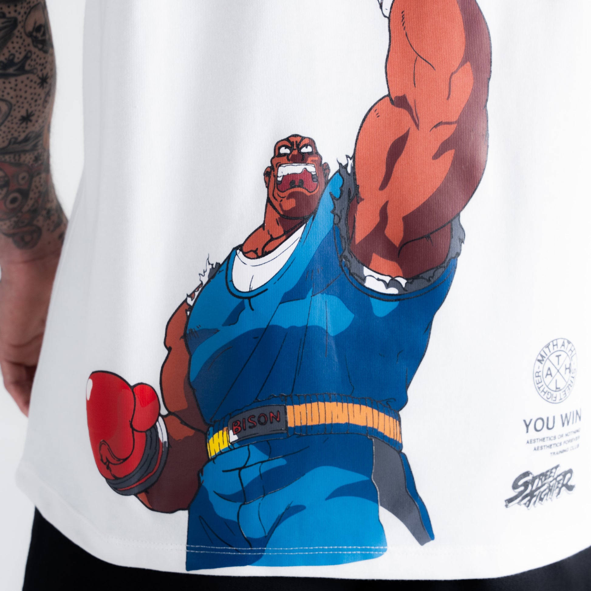 Camiseta Oversized Street Fighter Balrog Off White