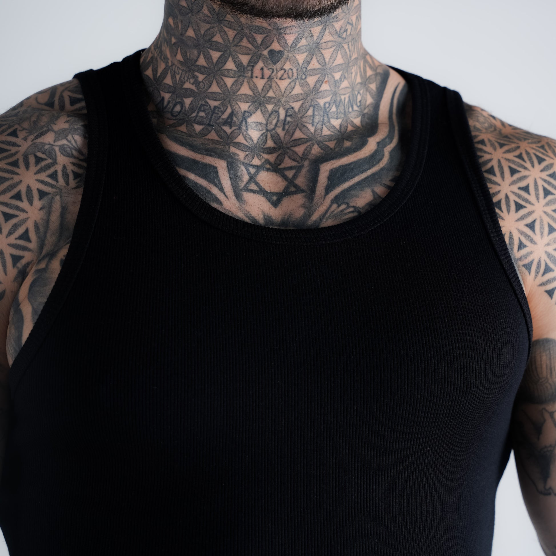 Regata GTA Canelada Mith Comam Frutas Logo Preto