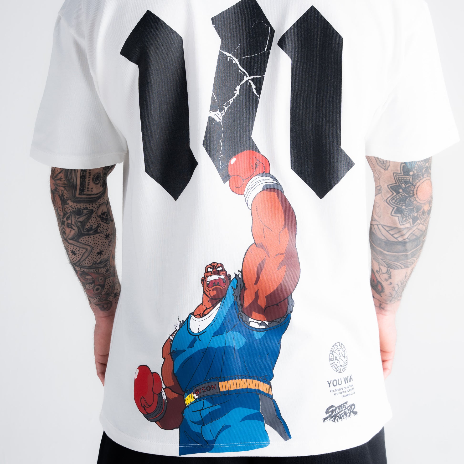 Camiseta Oversized Street Fighter Balrog Off White