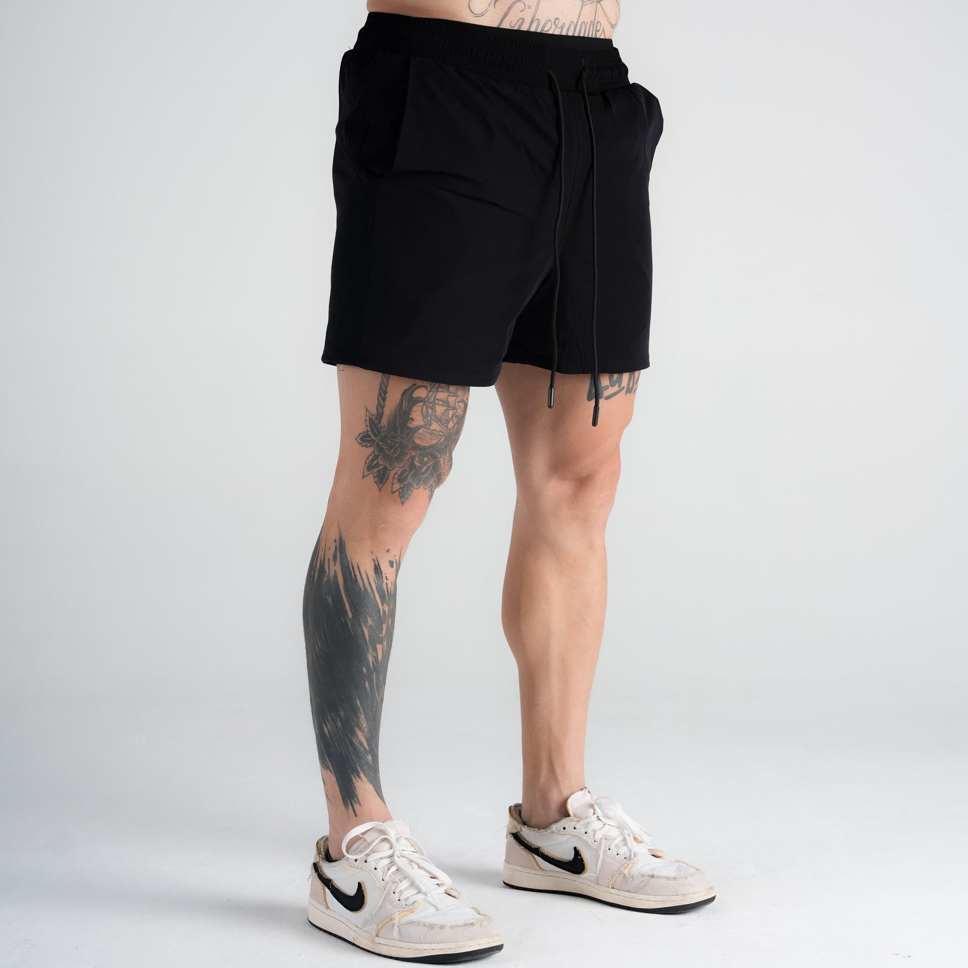 Shorts Curto de Tactel Mith Nation Preto