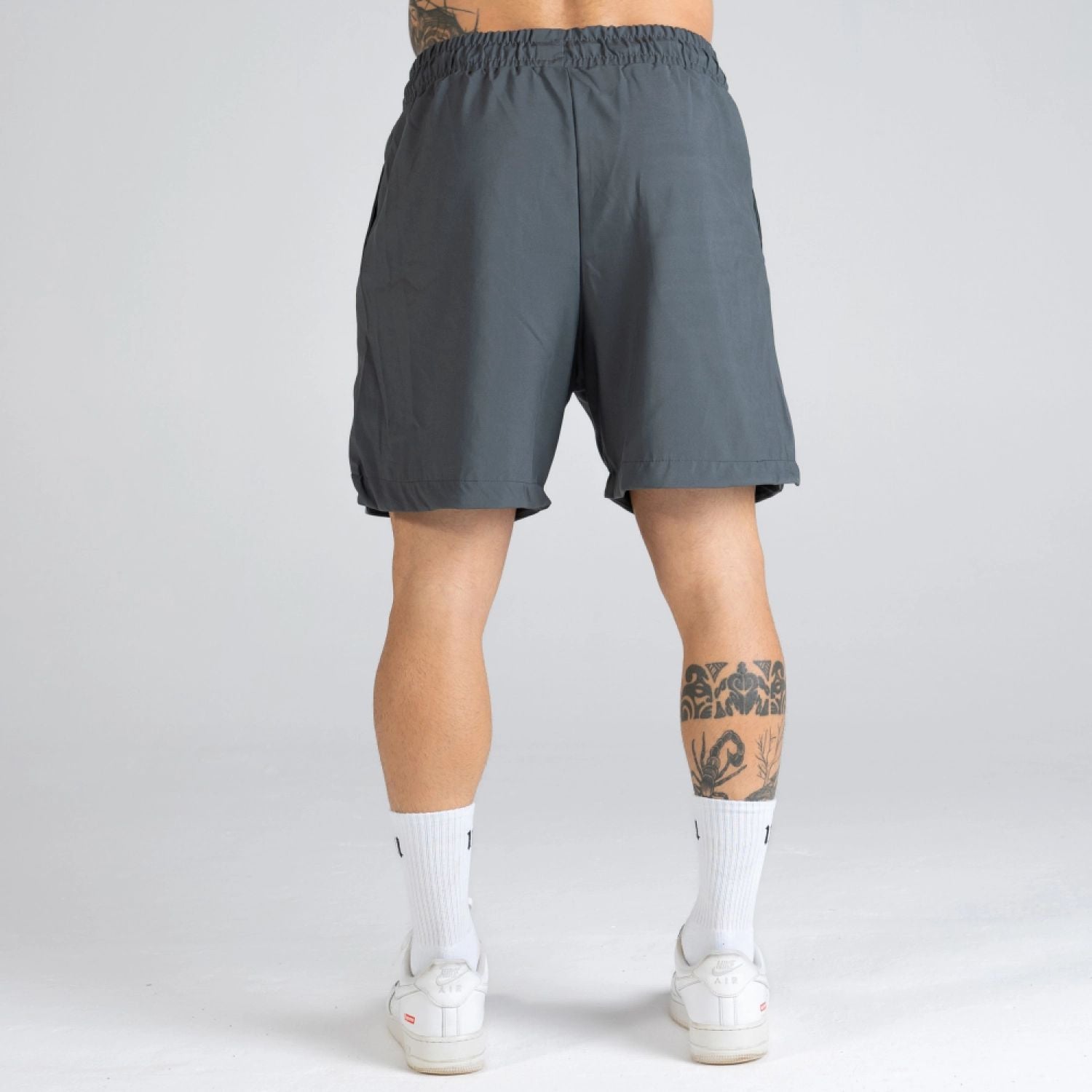 Shorts Tactel Mith Designed For Moviment Chumbo