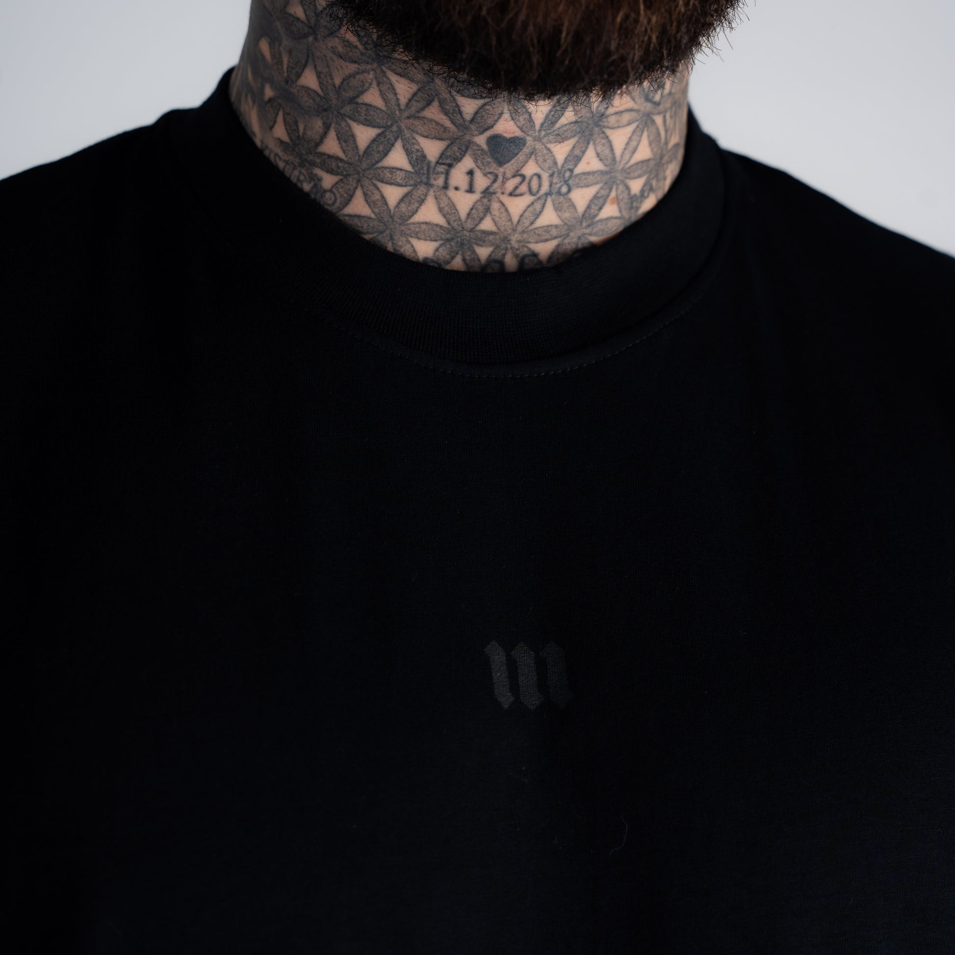 Camiseta Oversized Mith Nation Black Graphic Preto