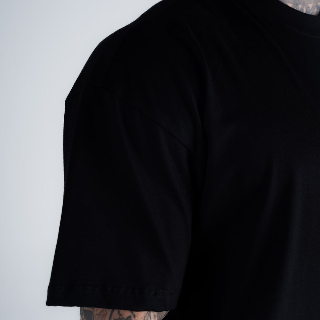 Camiseta Oversized Comam Frutas Richie Preto
